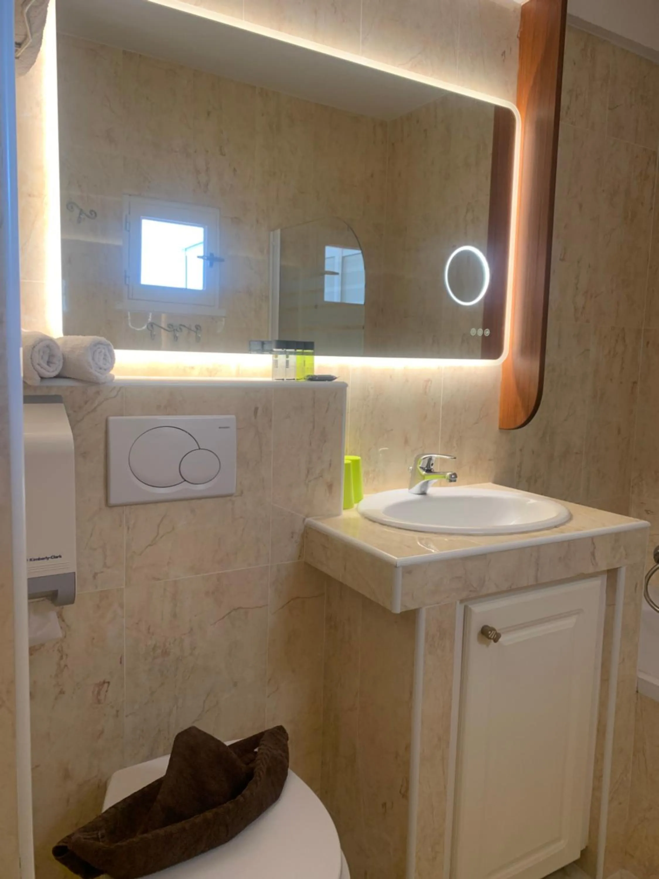 Bathroom in Hôtel Beau Soleil