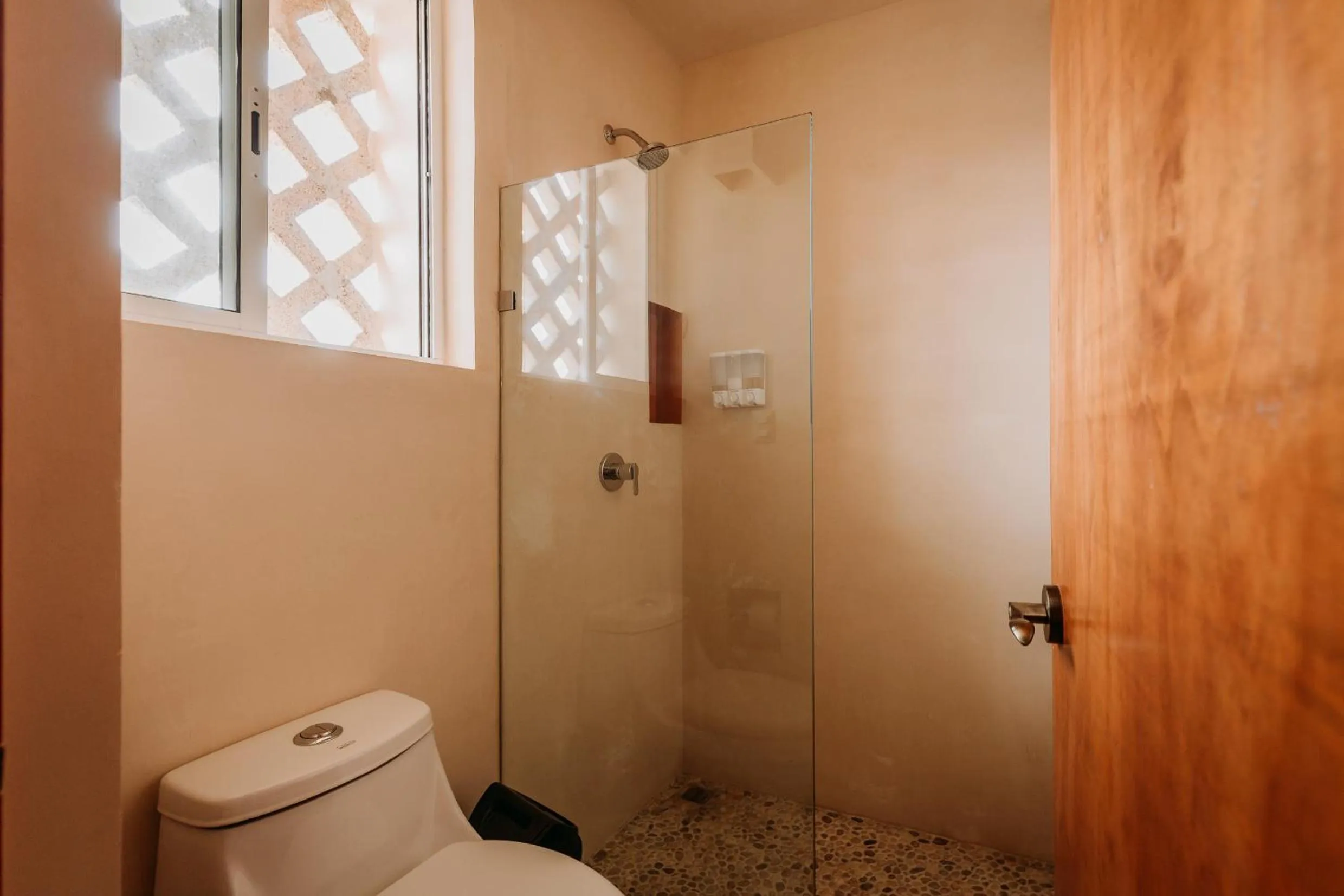 Bathroom in Waye Valladolid Centro - Sustainable, Authentic Experiences & Pet Friendly Boutique Hotel