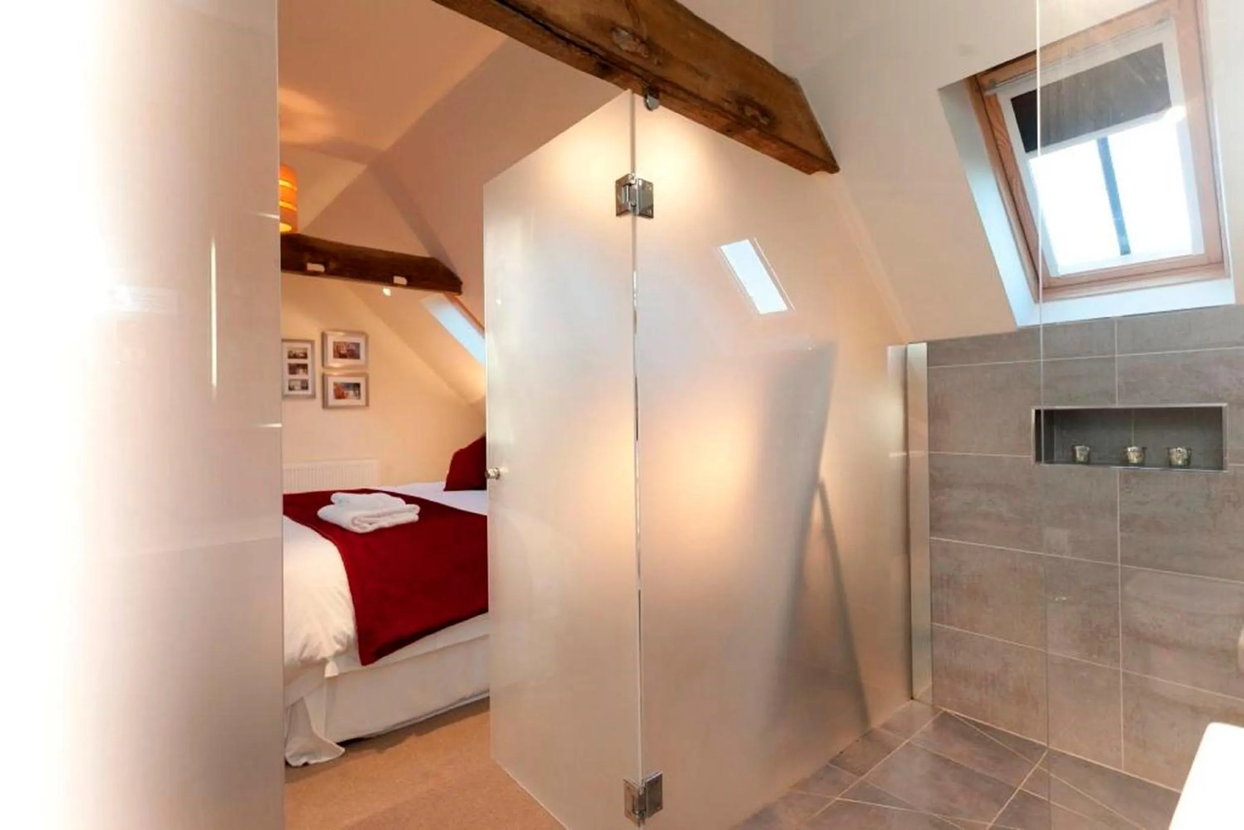 Bathroom, Bed in Dbs Serviced Apartments