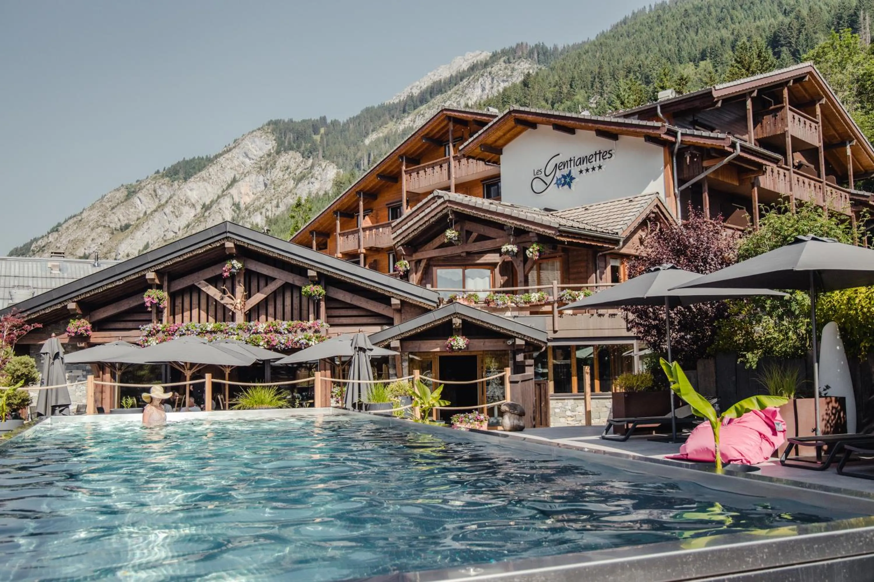 Swimming pool in Les Gentianettes Hotel & Spa