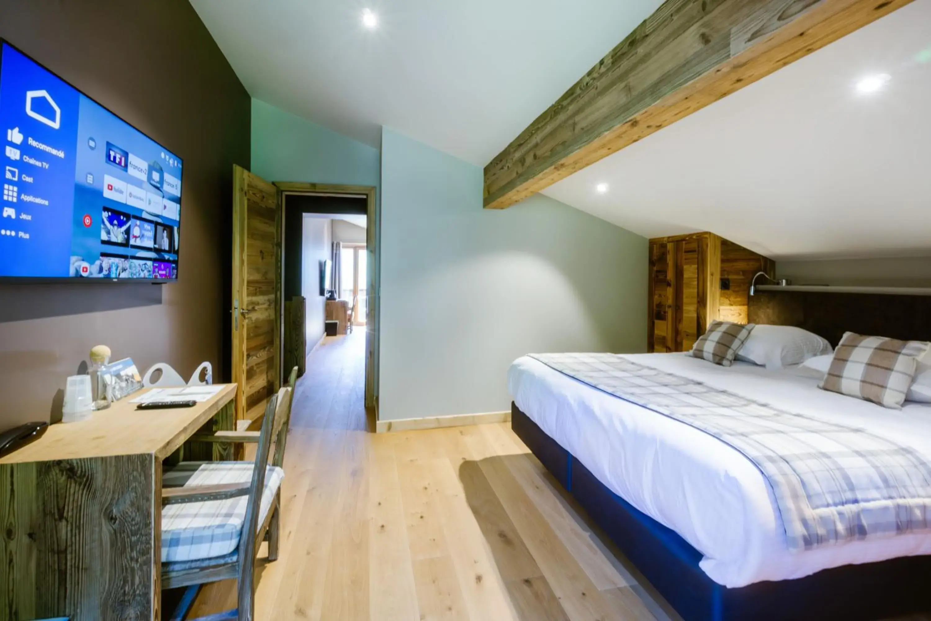 Junior Suite with Mountain View in Les Gentianettes Hotel & Spa Junior Suite with Mountain View in Les Gentianettes Hotel & Spa