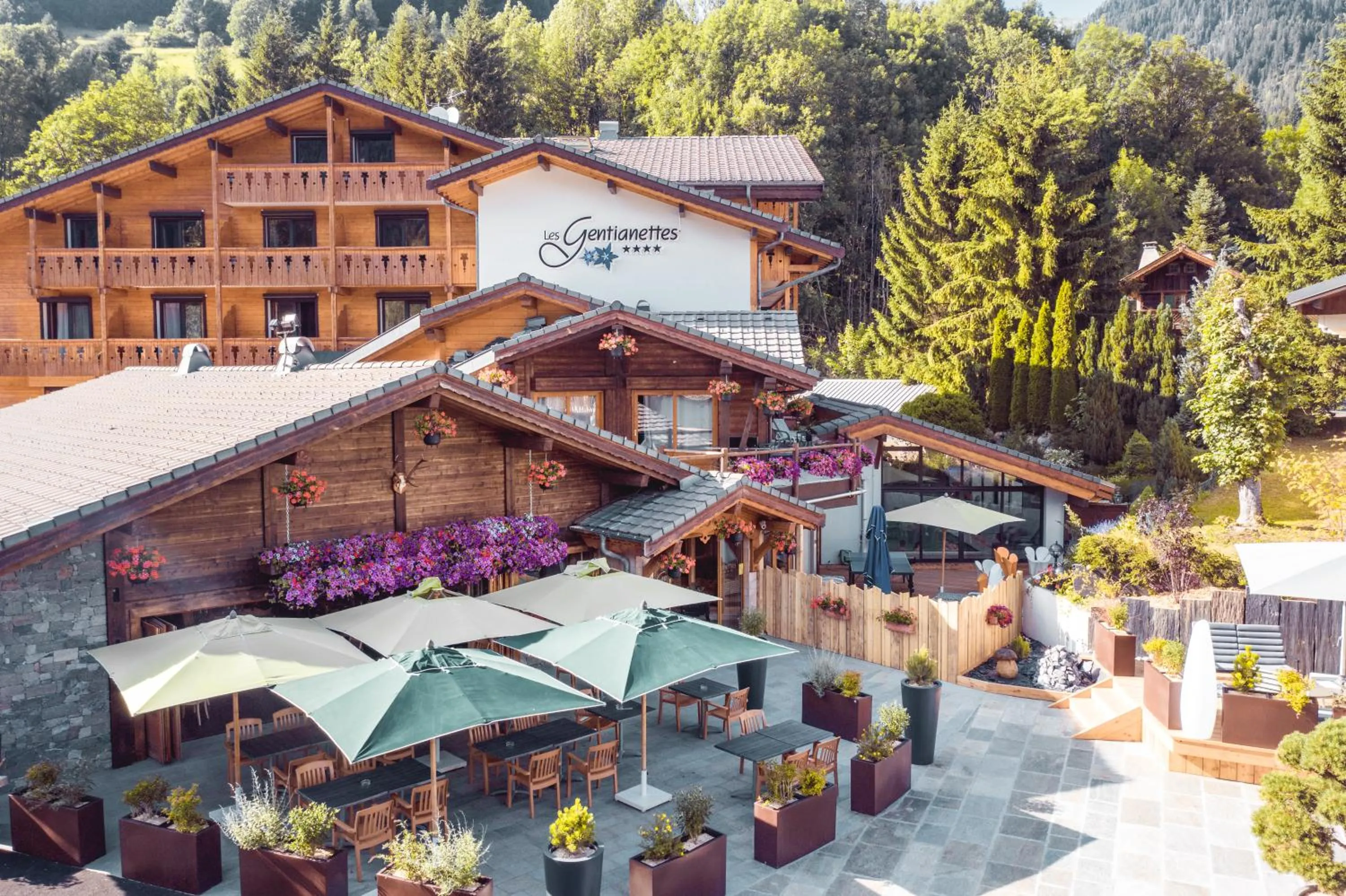 Property building in Les Gentianettes Hotel & Spa