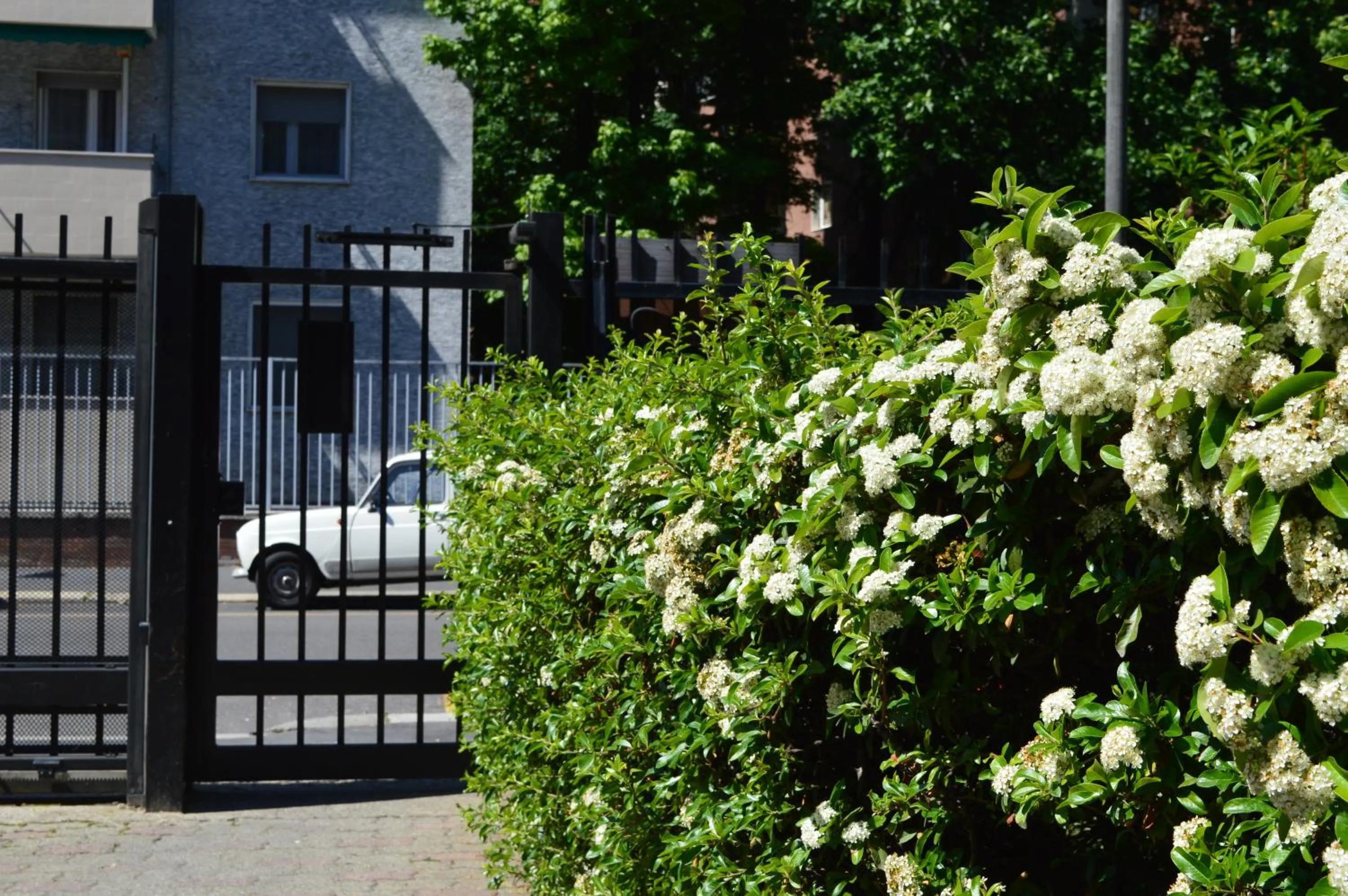 Facade/entrance in DESIGN DISTRICT- NAVIGLI Mini Appartamento Via Tortona 66