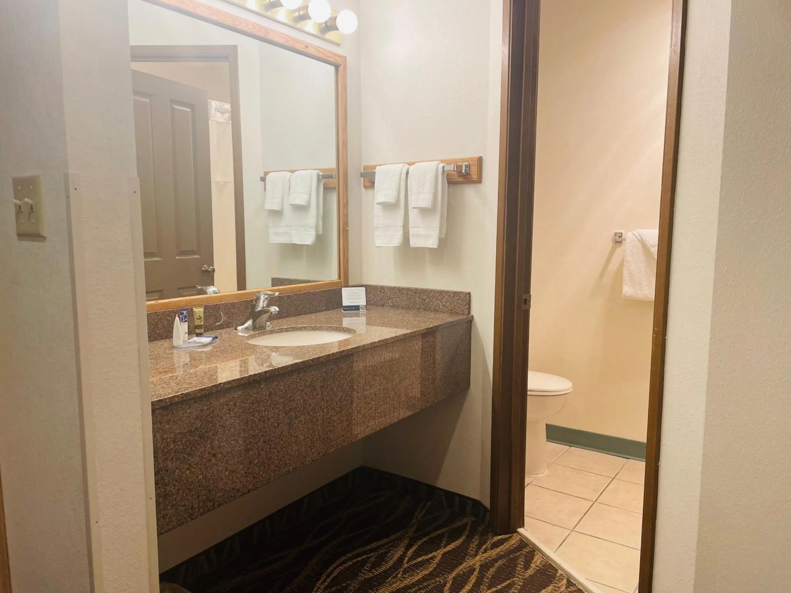 Bathroom in America's Best Value Inn Sandpoint