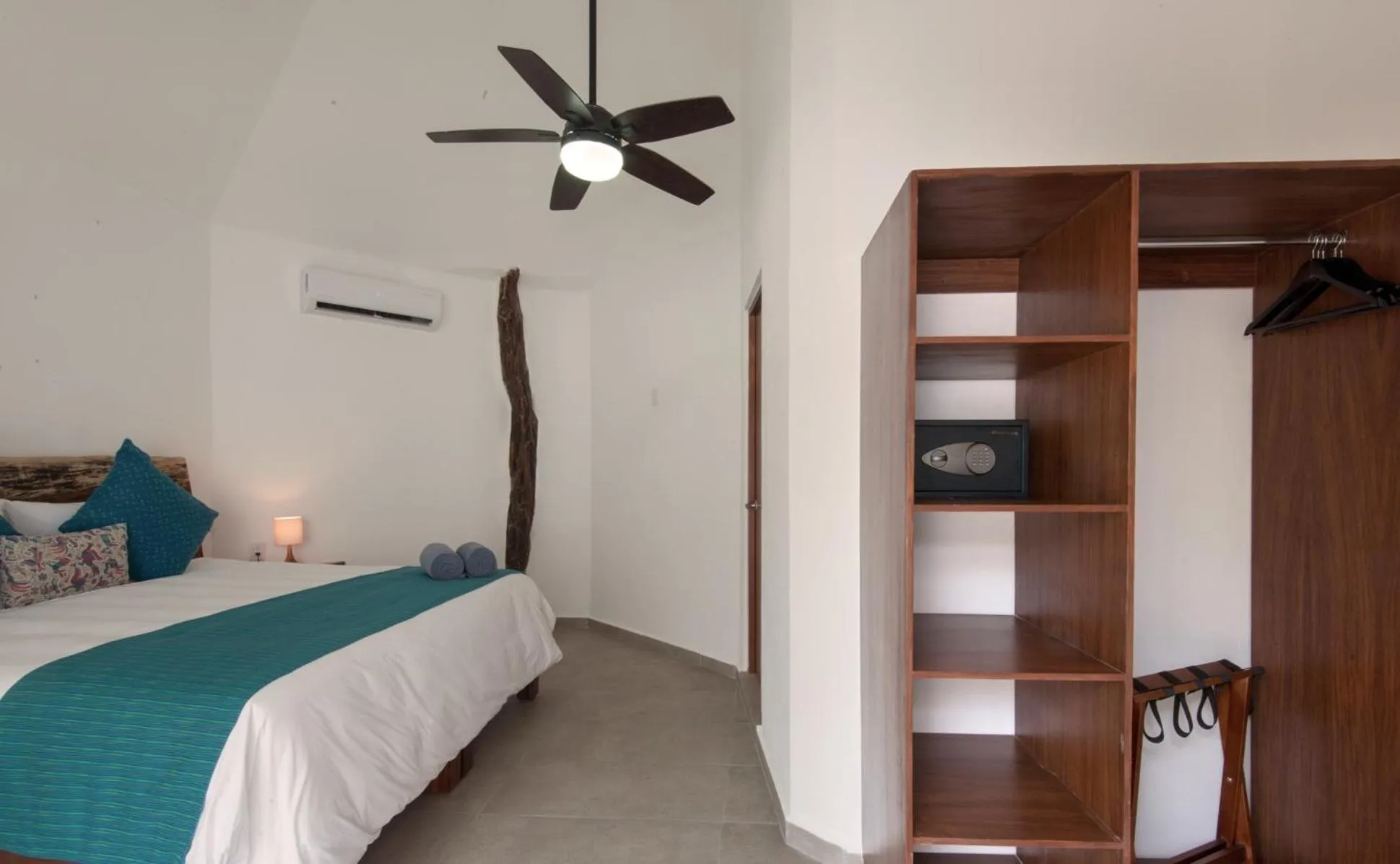 Bed in Hotel Ysuri San Pancho