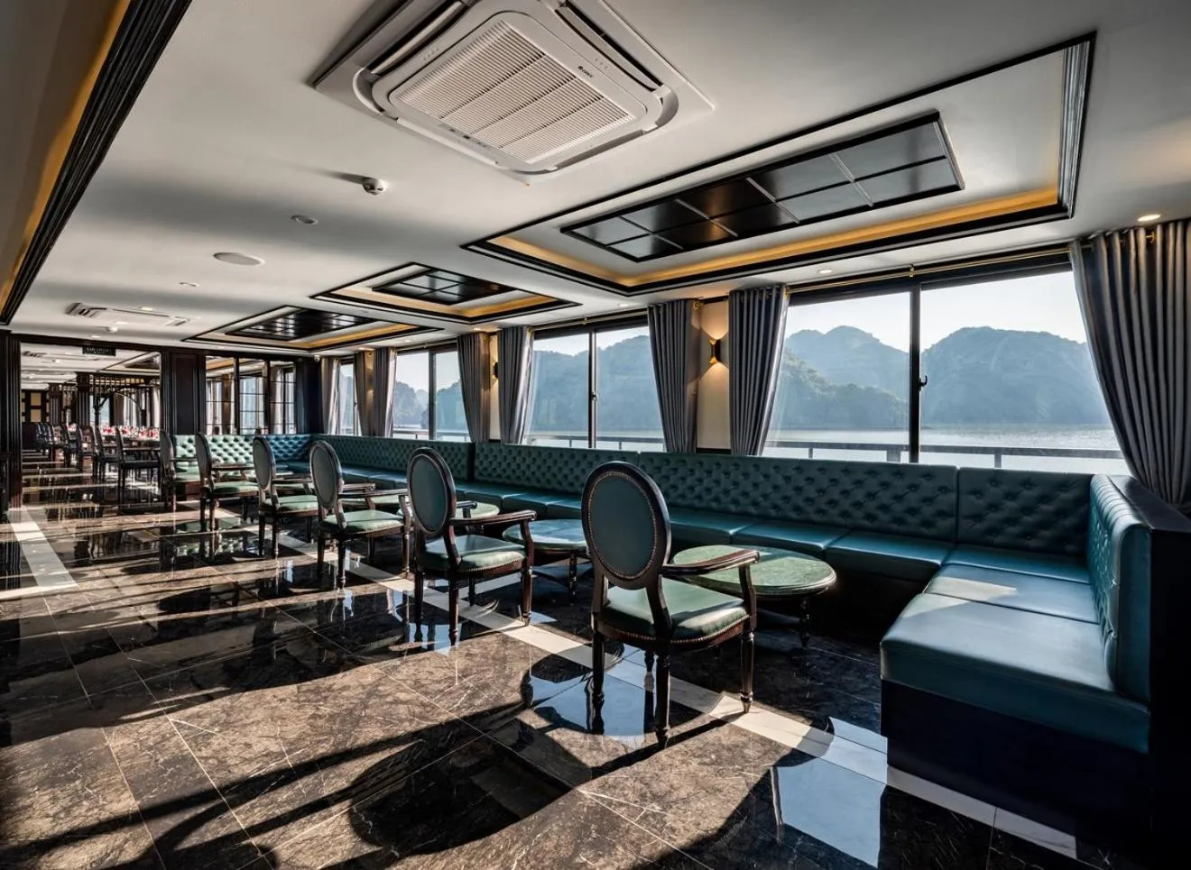 Restaurant/places to eat in Rita Cruise