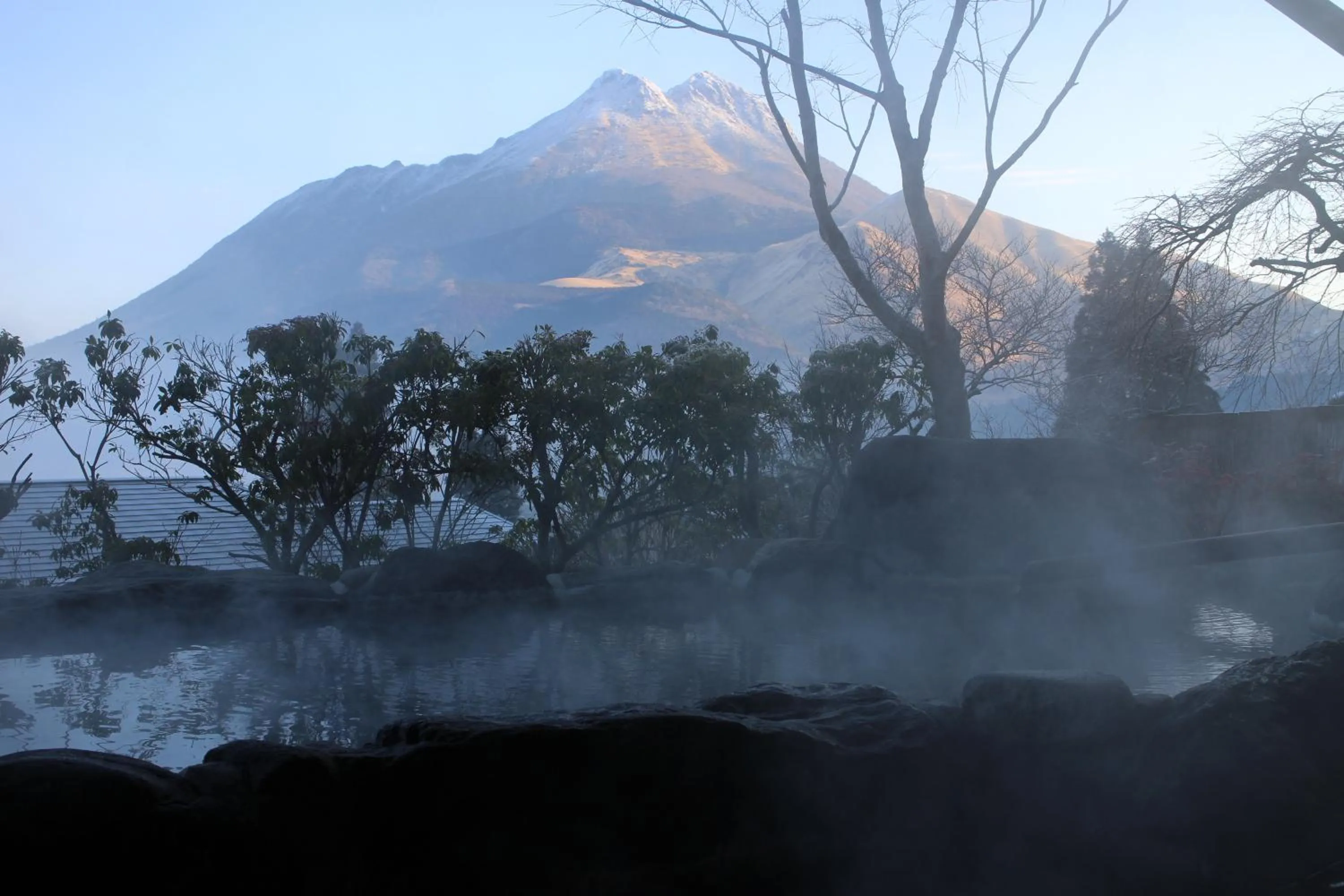 Mountain view in Yufuin-Sanso Waremokou
