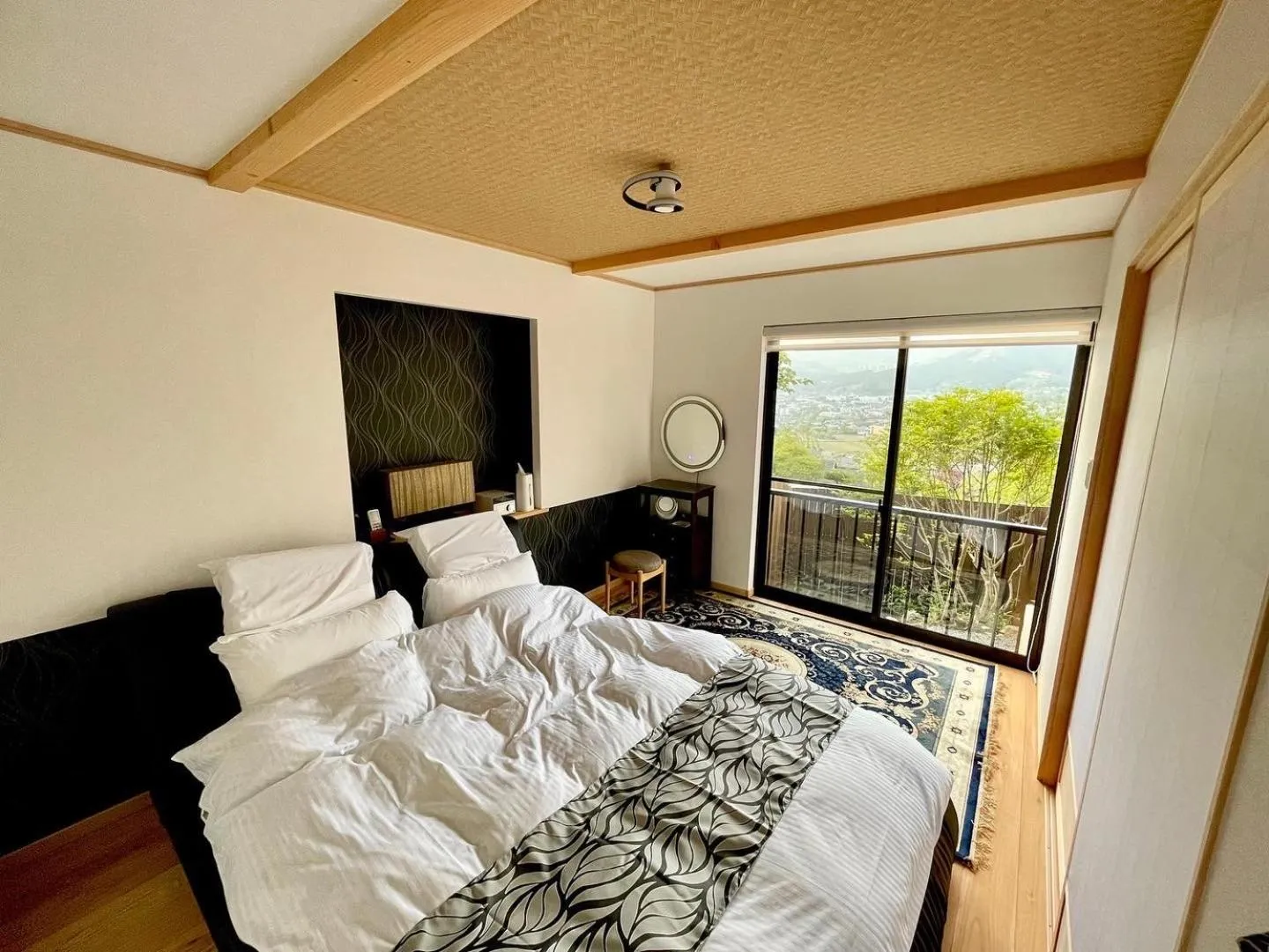 Bed in Yufuin-Sanso Waremokou