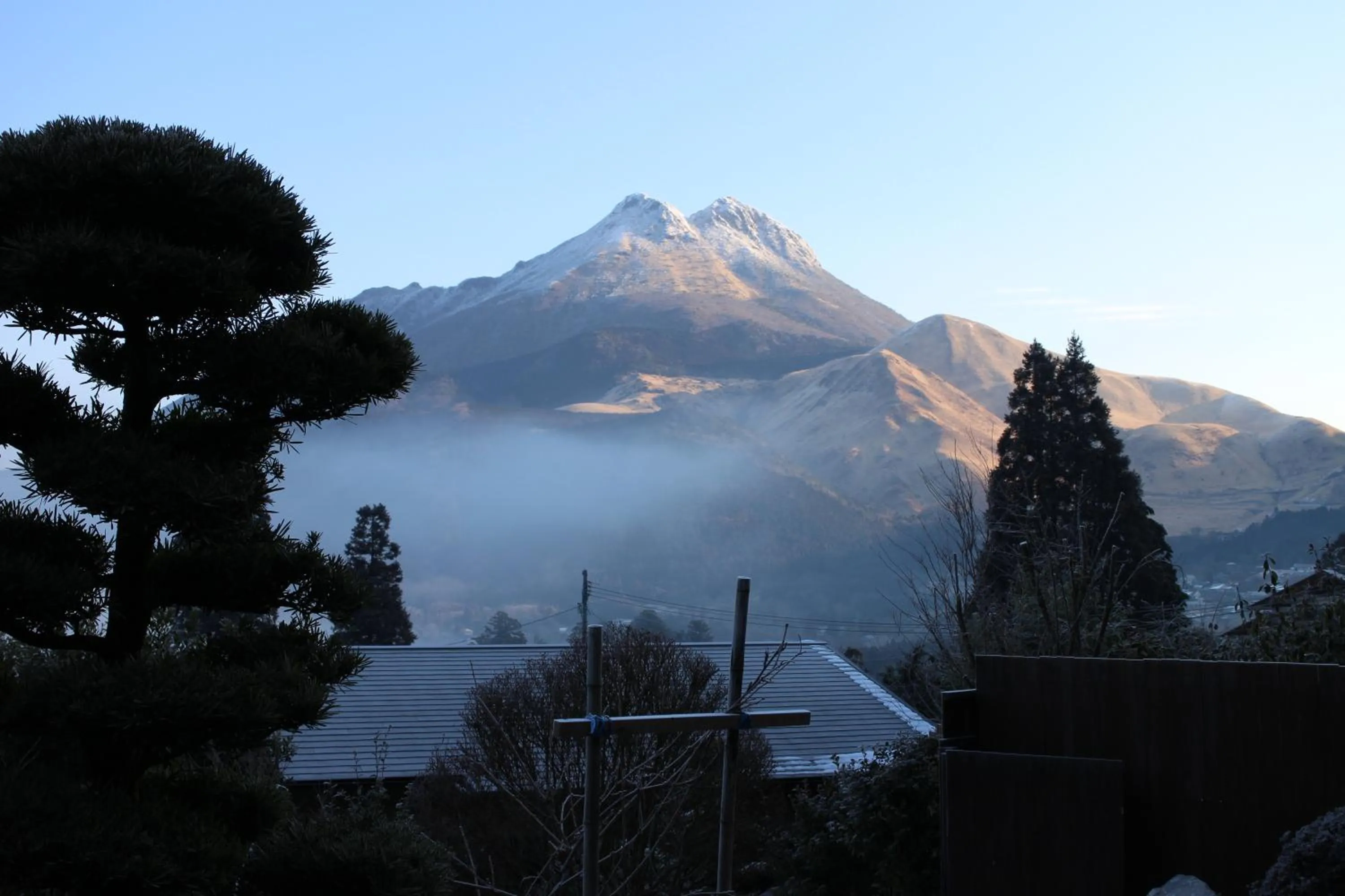 Mountain view in Yufuin-Sanso Waremokou