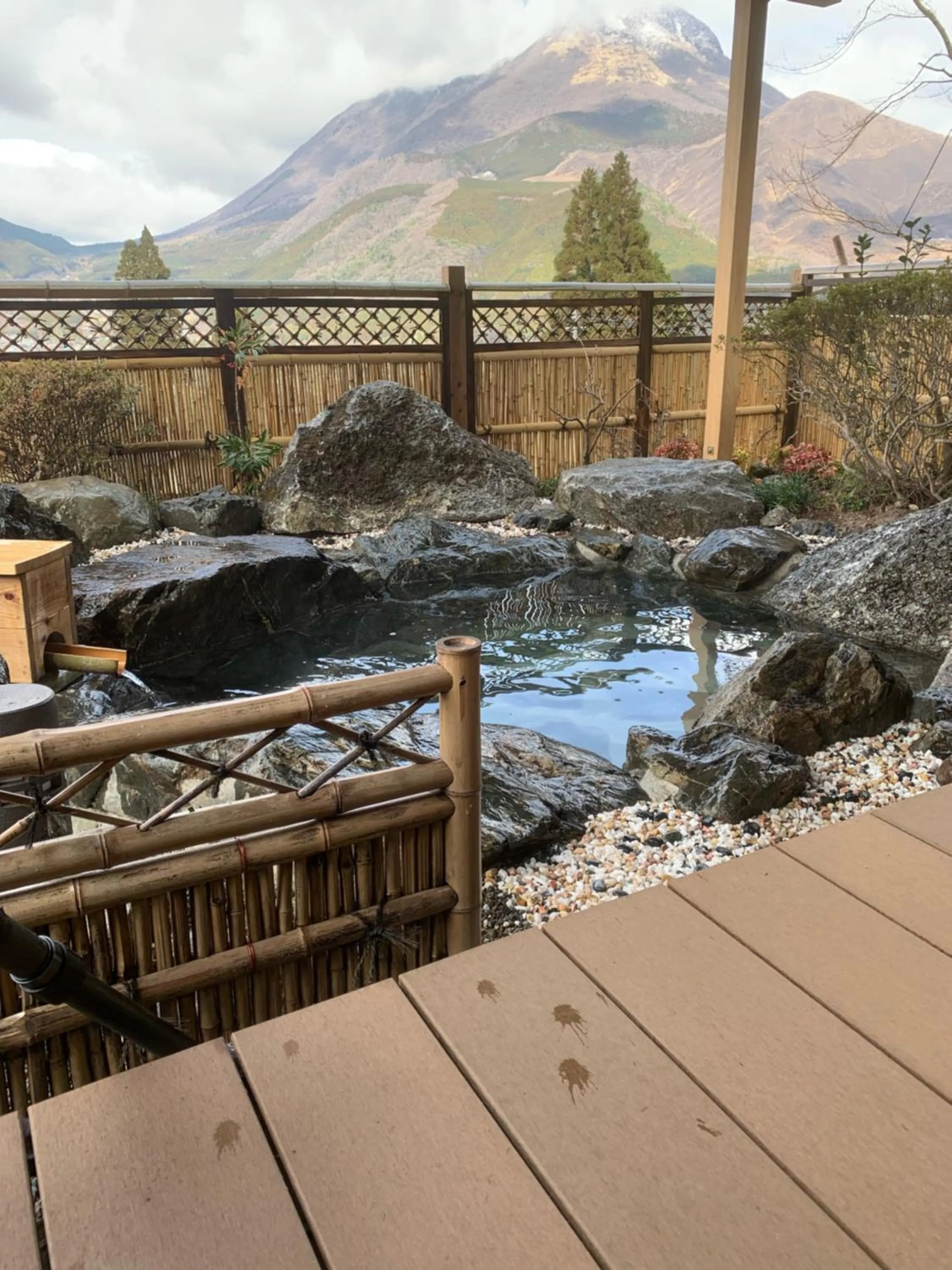 Yufuin-Sanso Waremokou