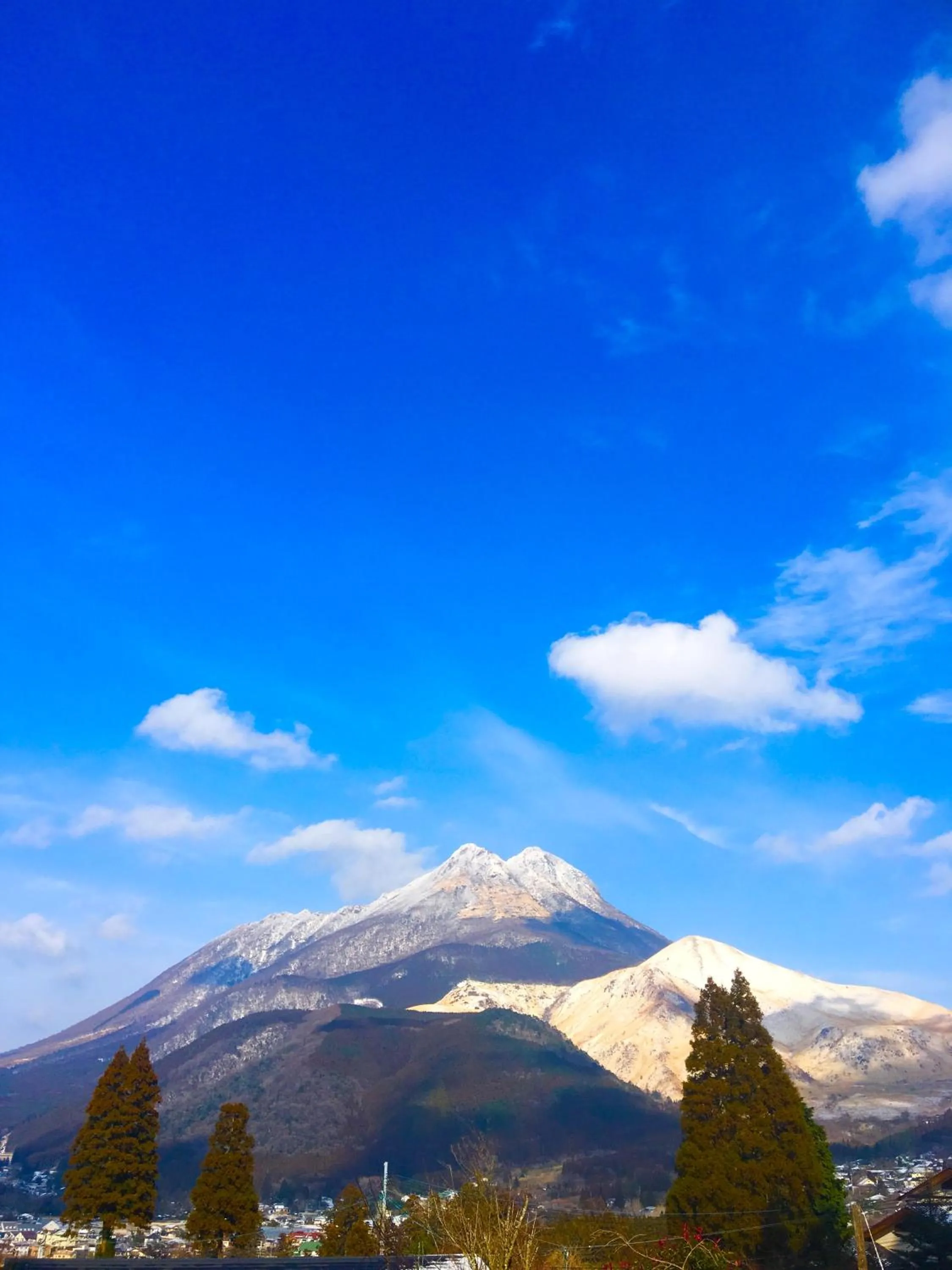 Natural landscape in Yufuin-Sanso Waremokou