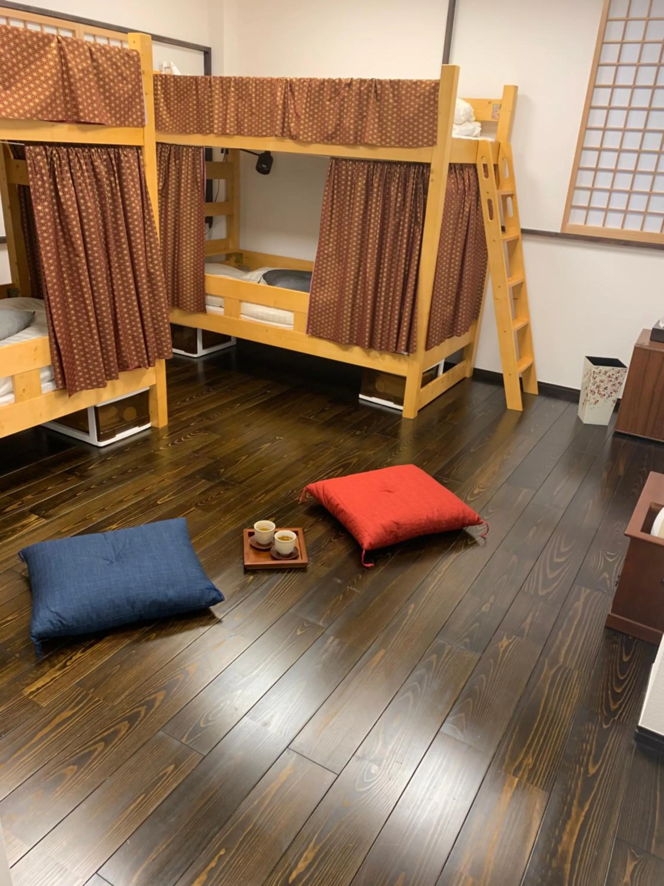 bunk bed, Bed in Shinjuku Miyabi Residence