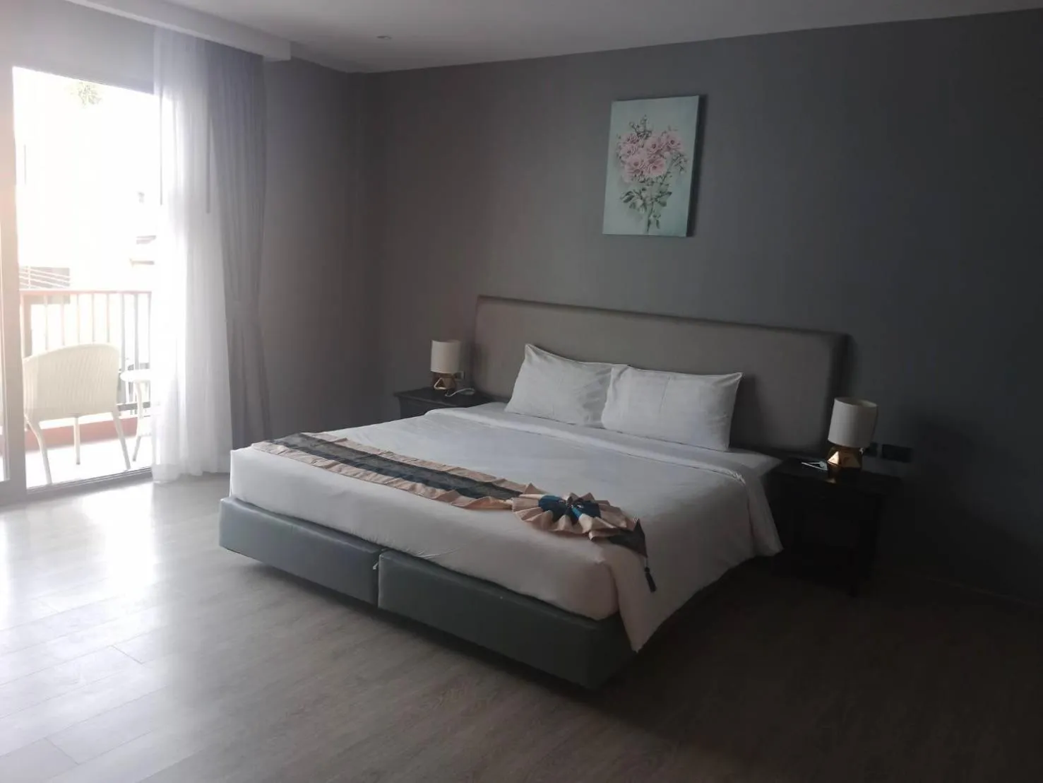 Property building, Bed in Aonang Inn