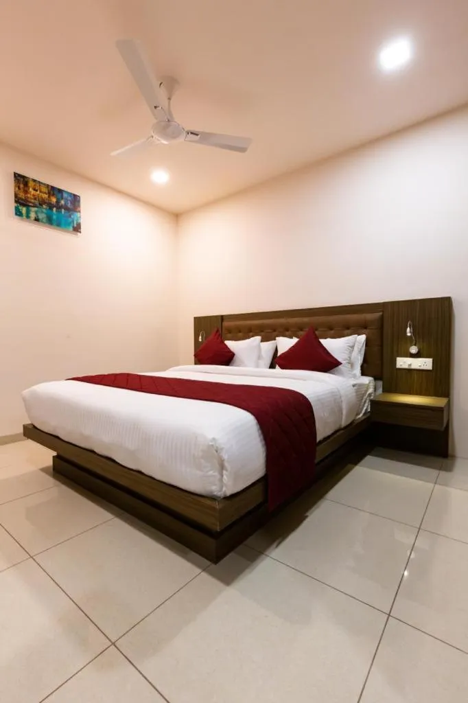 Bedroom, Bed in Aloka Stay Inn