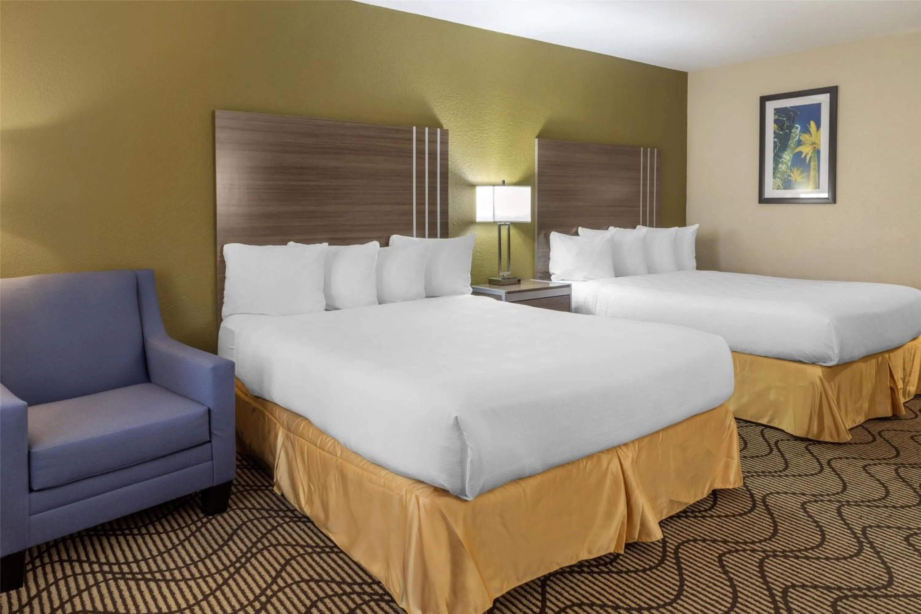 Bedroom, Bed in Best Western Heritage Inn