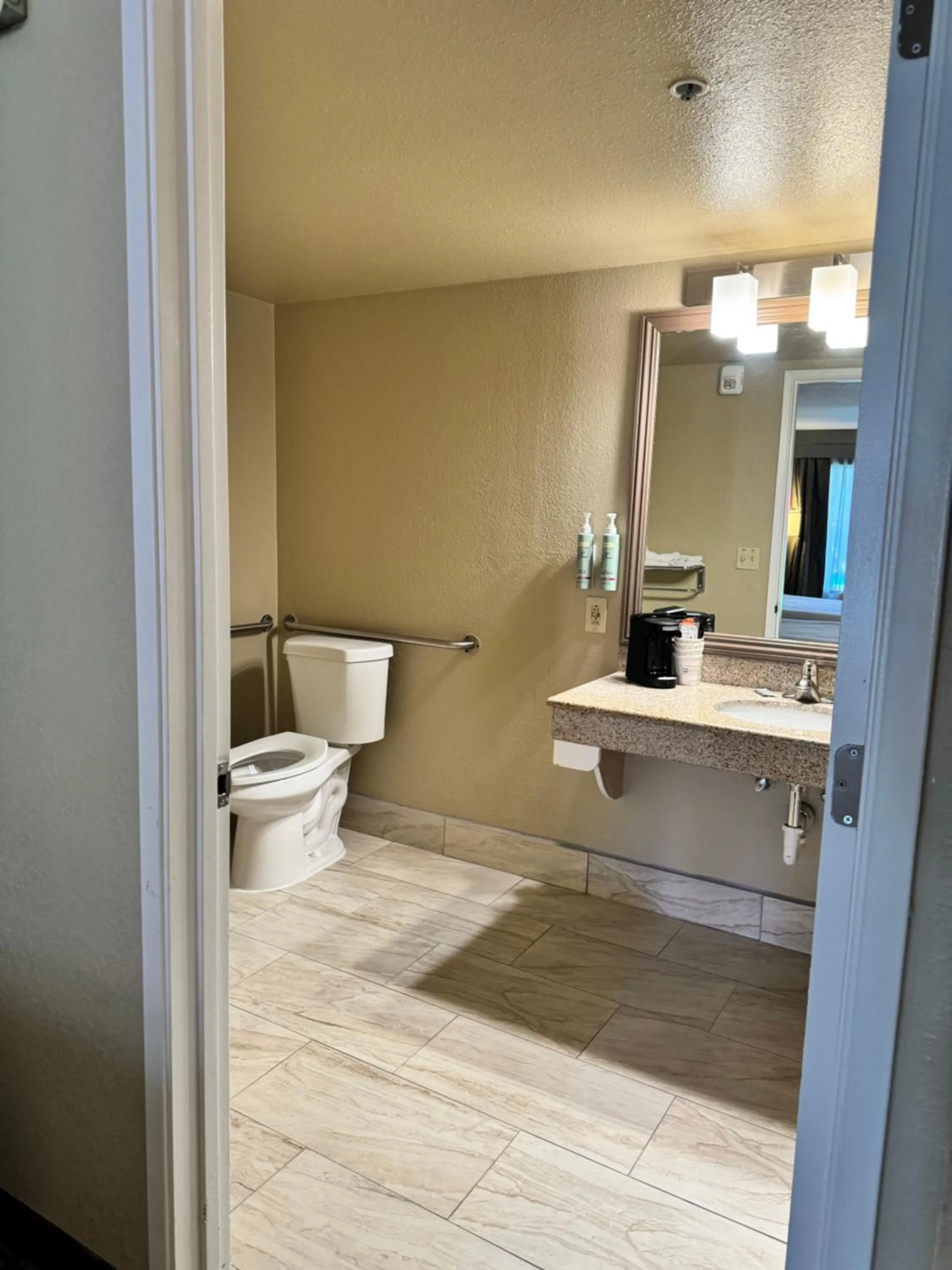 Bathroom in Best Western Heritage Inn