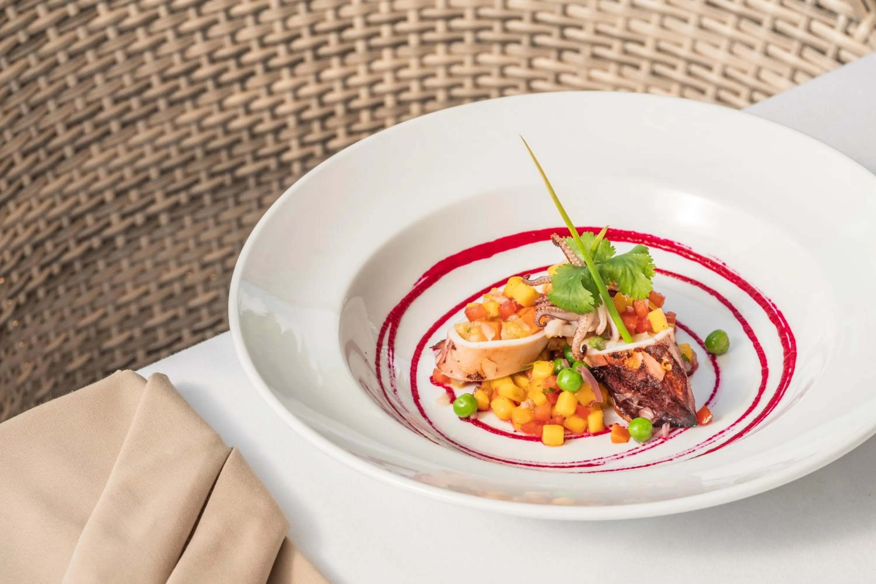 Restaurant/places to eat in Zee Luxury Boutique Hotel