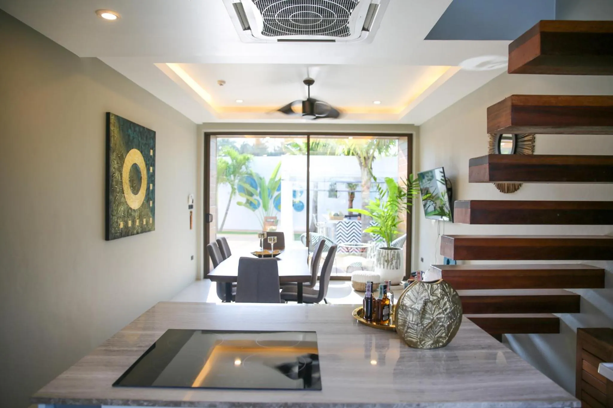 Kitchen or kitchenette in Zee Luxury Boutique Hotel