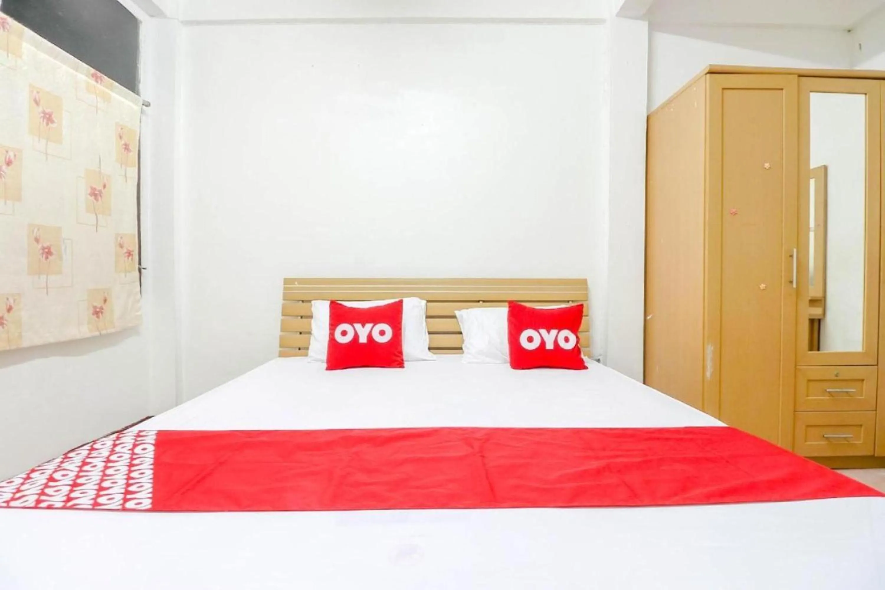 Photo of the whole room, Bed in OYO 525 MRT Phetkasem 48-1 Place