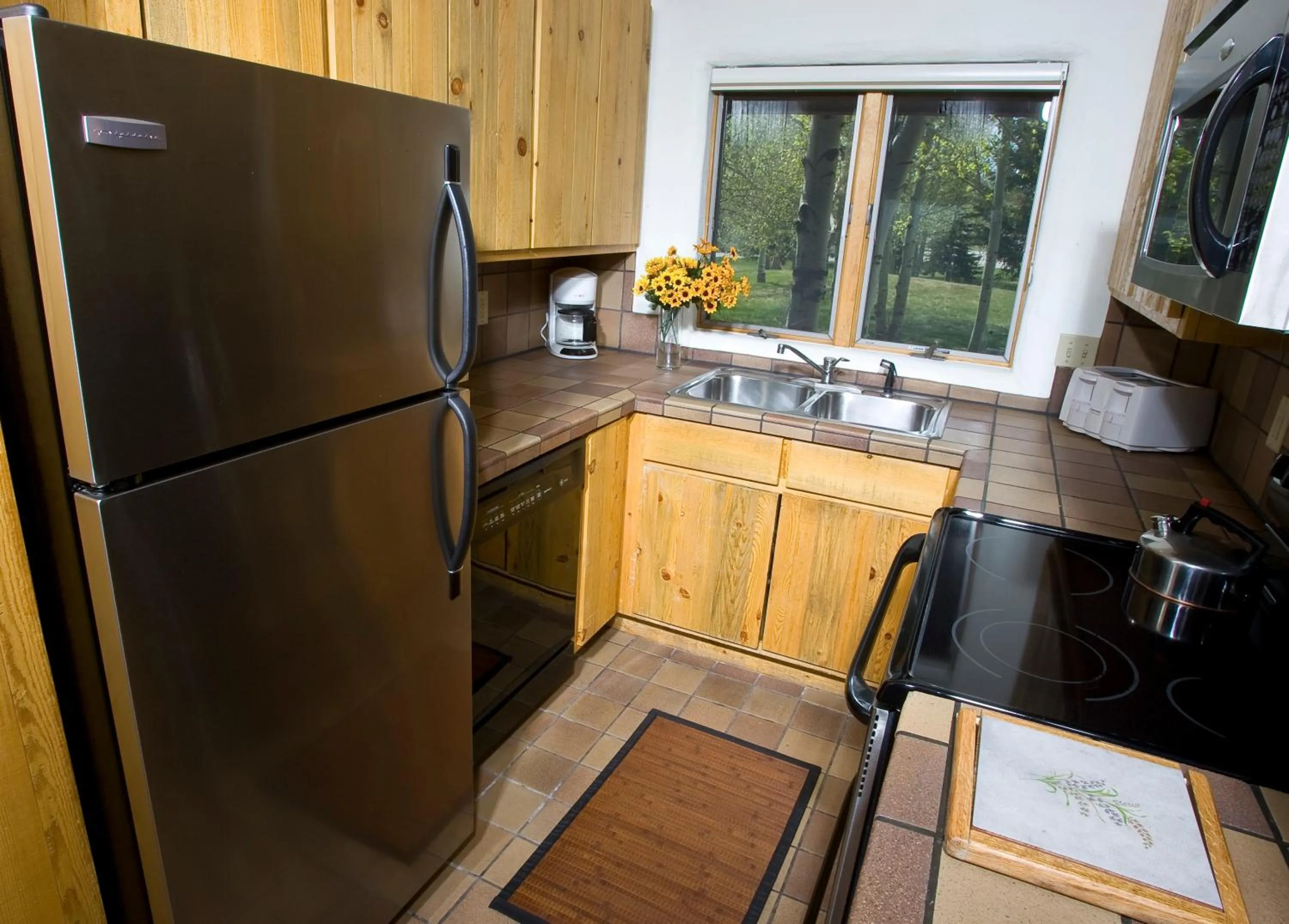 Kitchen or kitchenette in Spring Creek Ranch