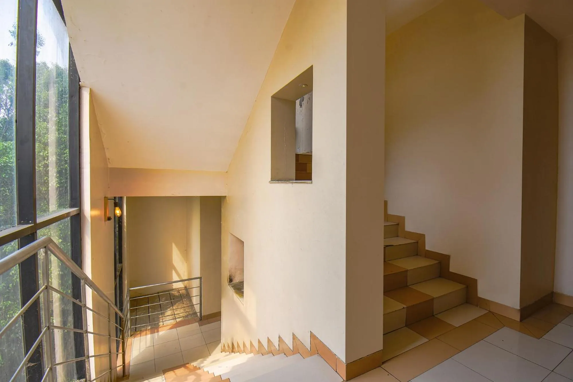 Lobby or reception in FabExpress Glory - Nr SkyWalk Bridge