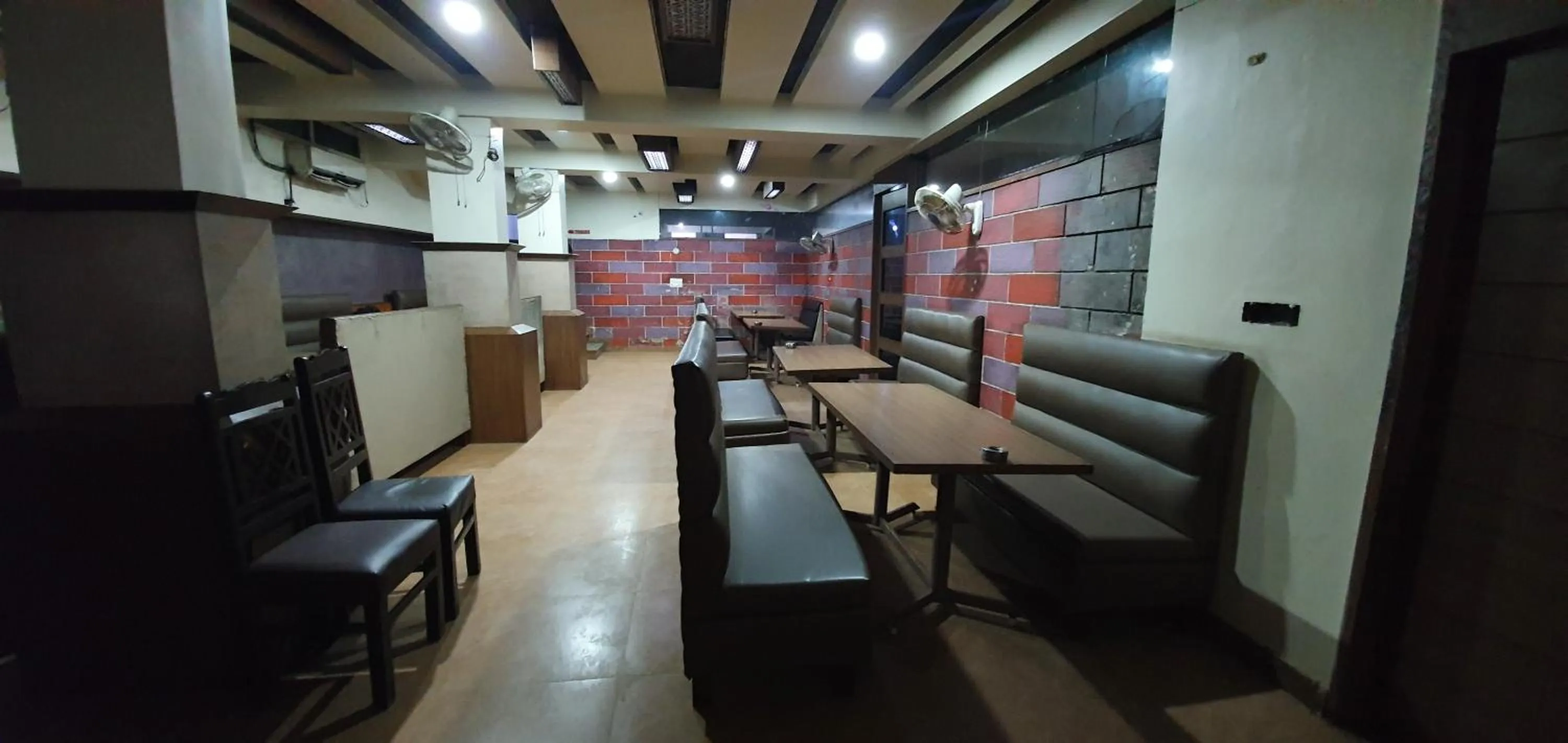 Lounge or bar in HOTEL MANUHAR INN