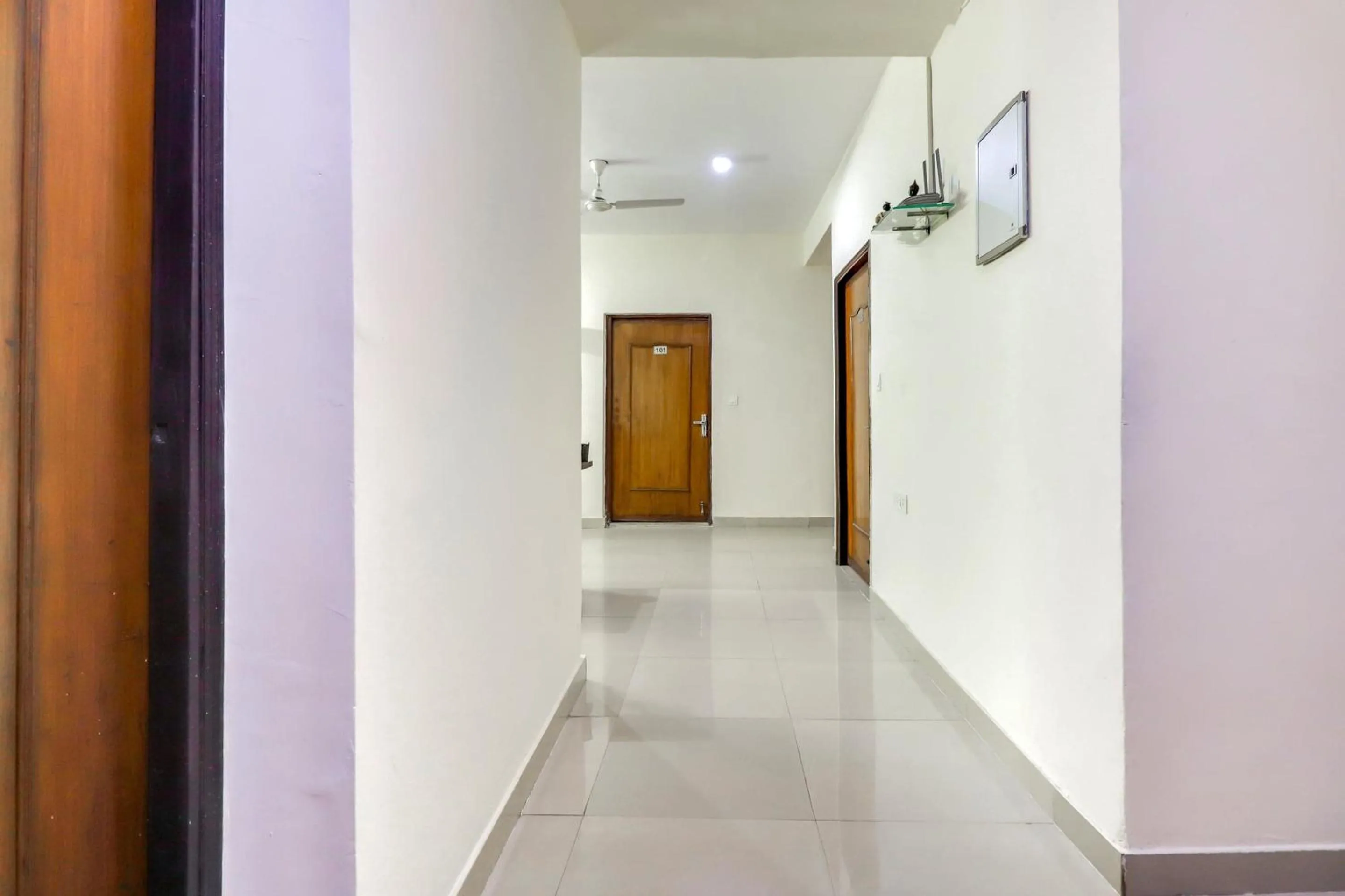 Lobby or reception in Hotel O Red Rose Residency