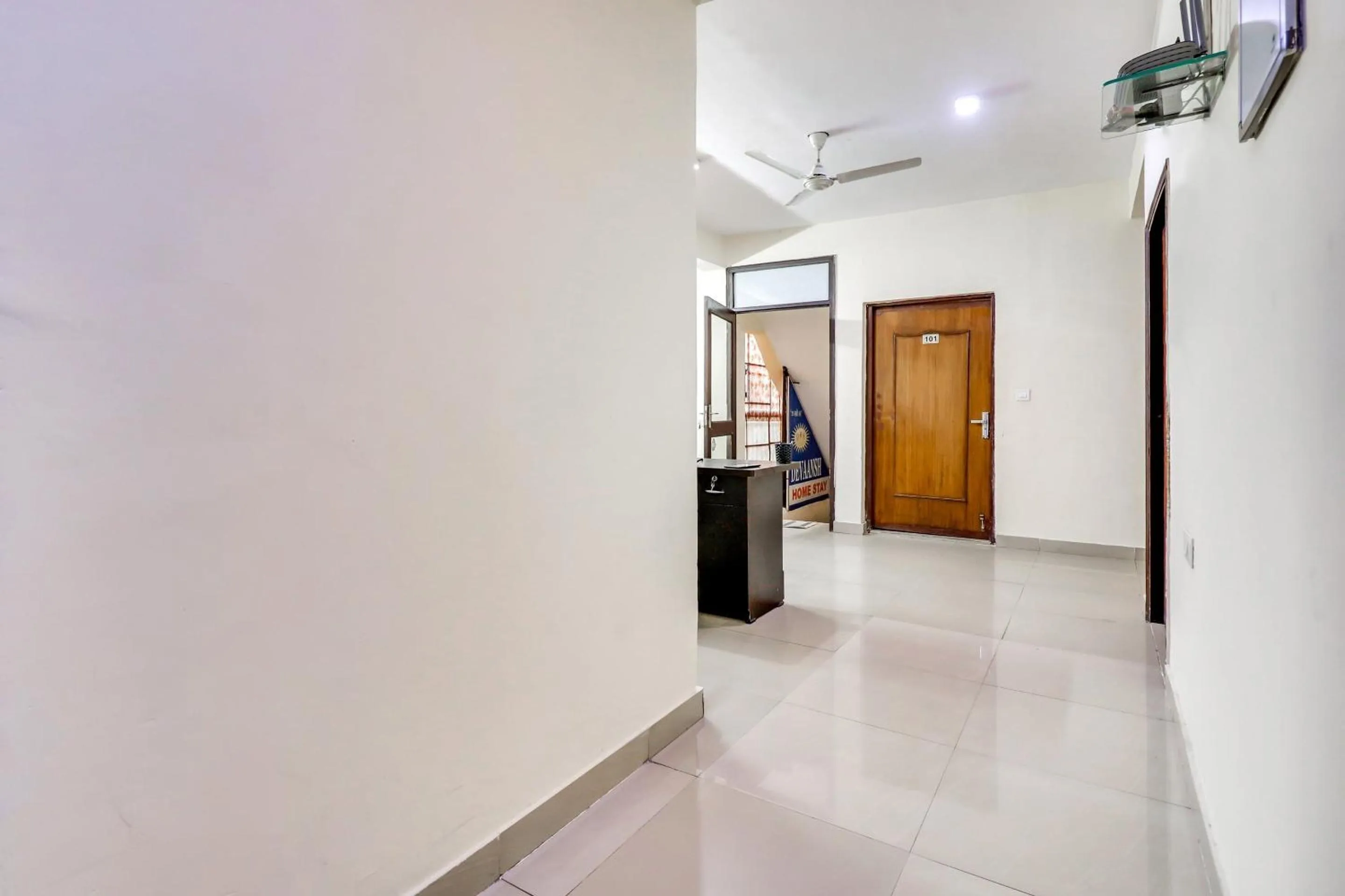 Lobby or reception in Hotel O Red Rose Residency