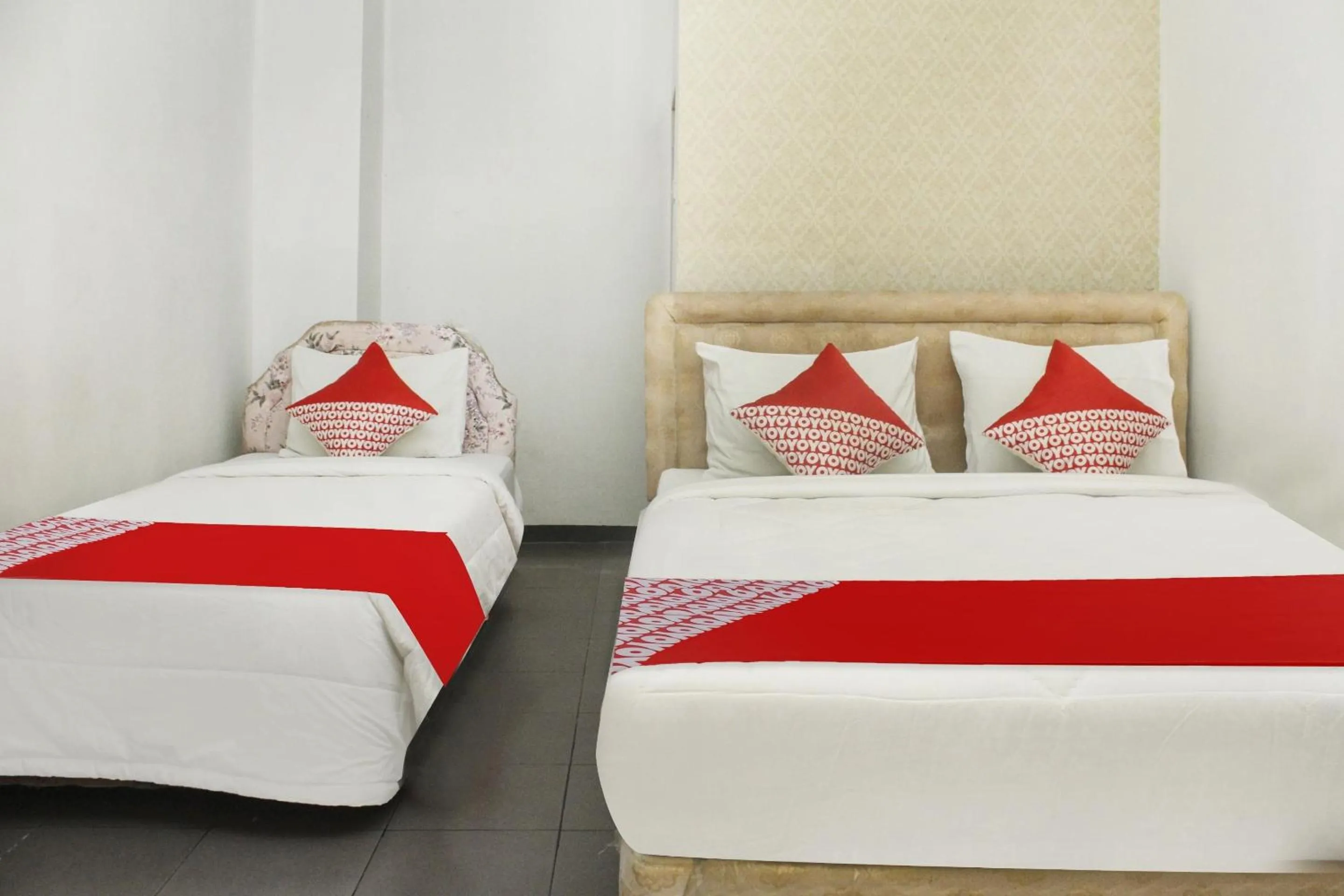 Bathroom, Bed in Hotel O Wisma Hulubalang