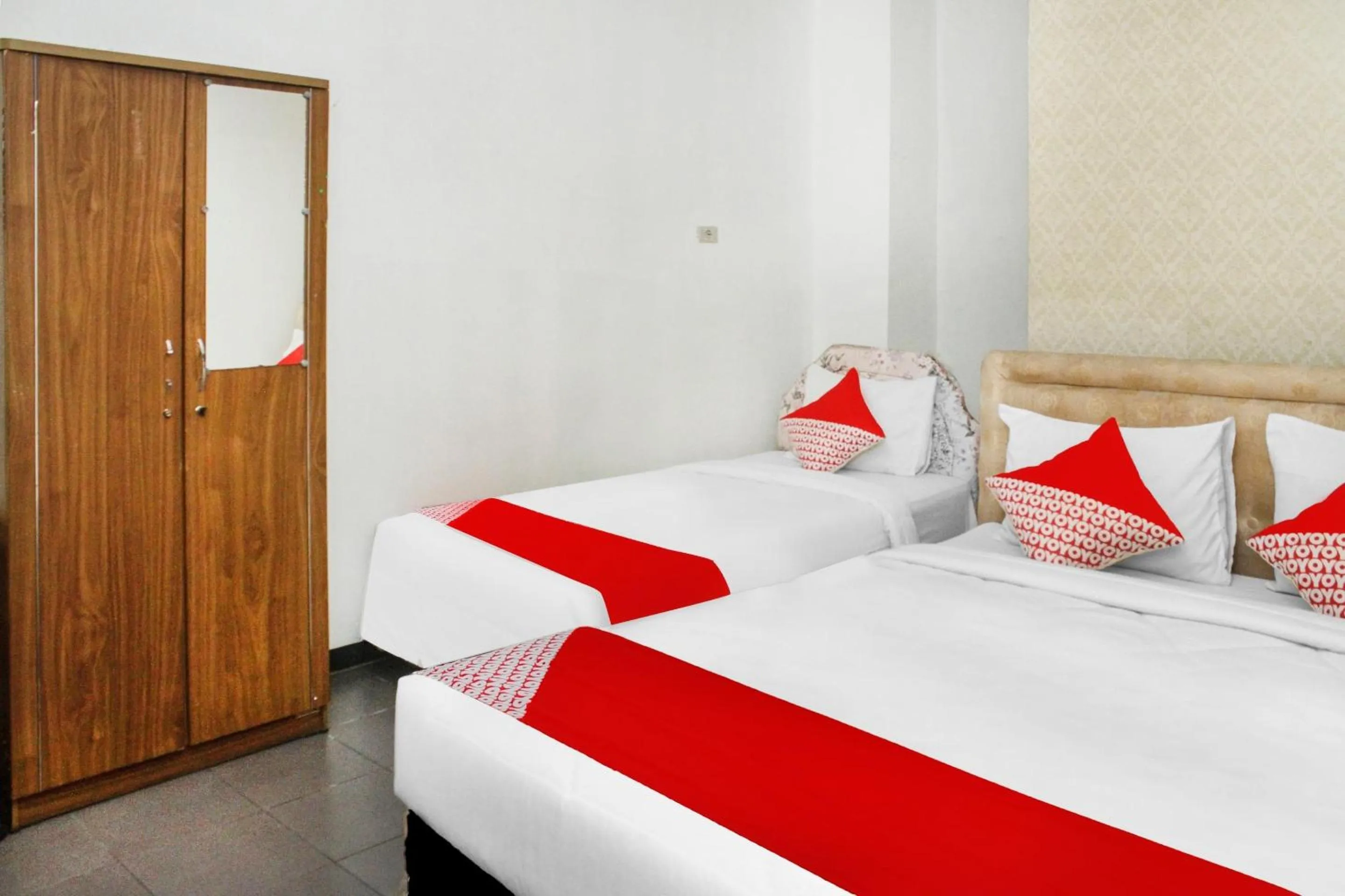 Bedroom, Bed in Hotel O Wisma Hulubalang