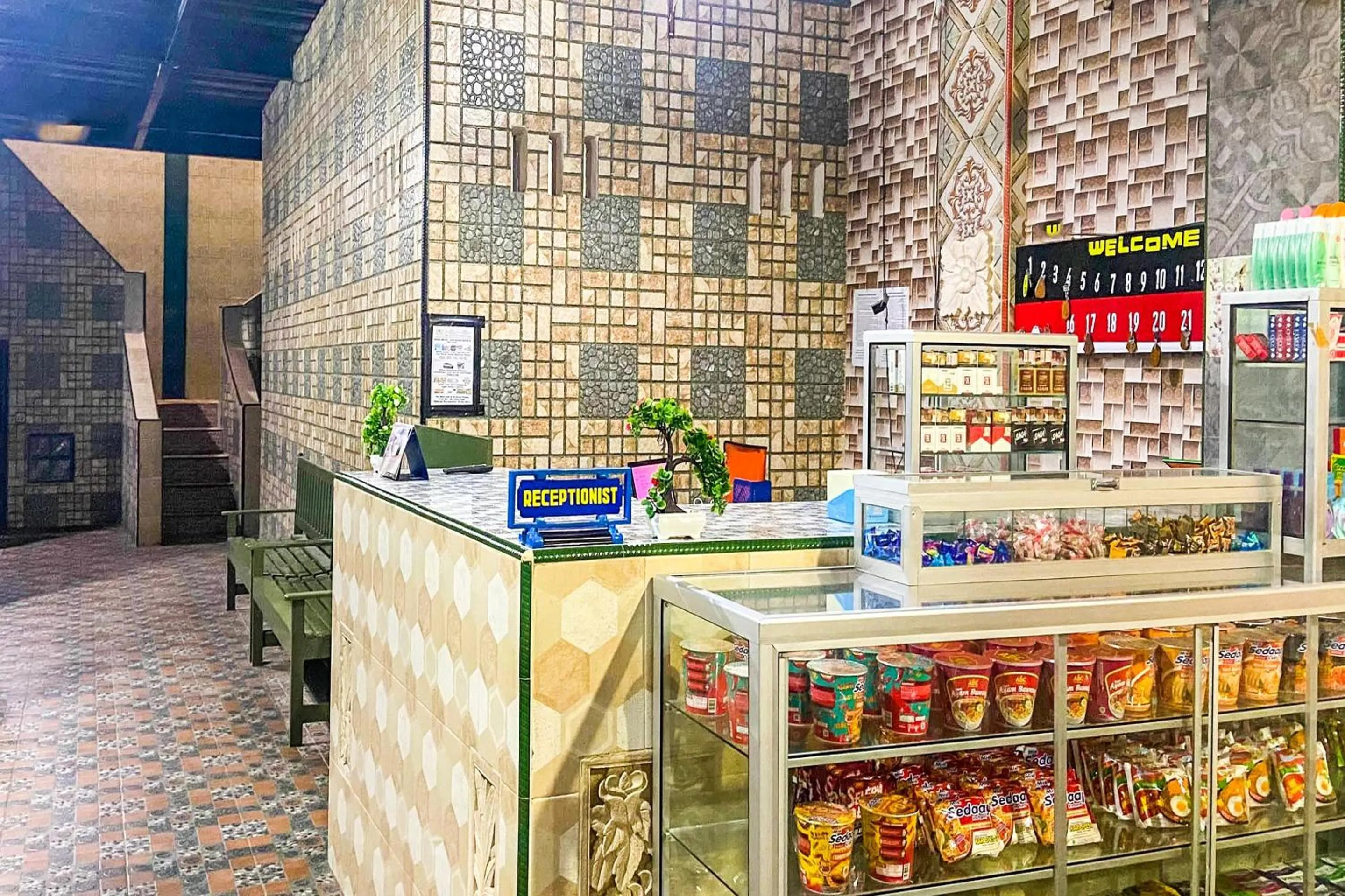 Lobby or reception in OYO 2518 Wilma Hotel Ii Premier