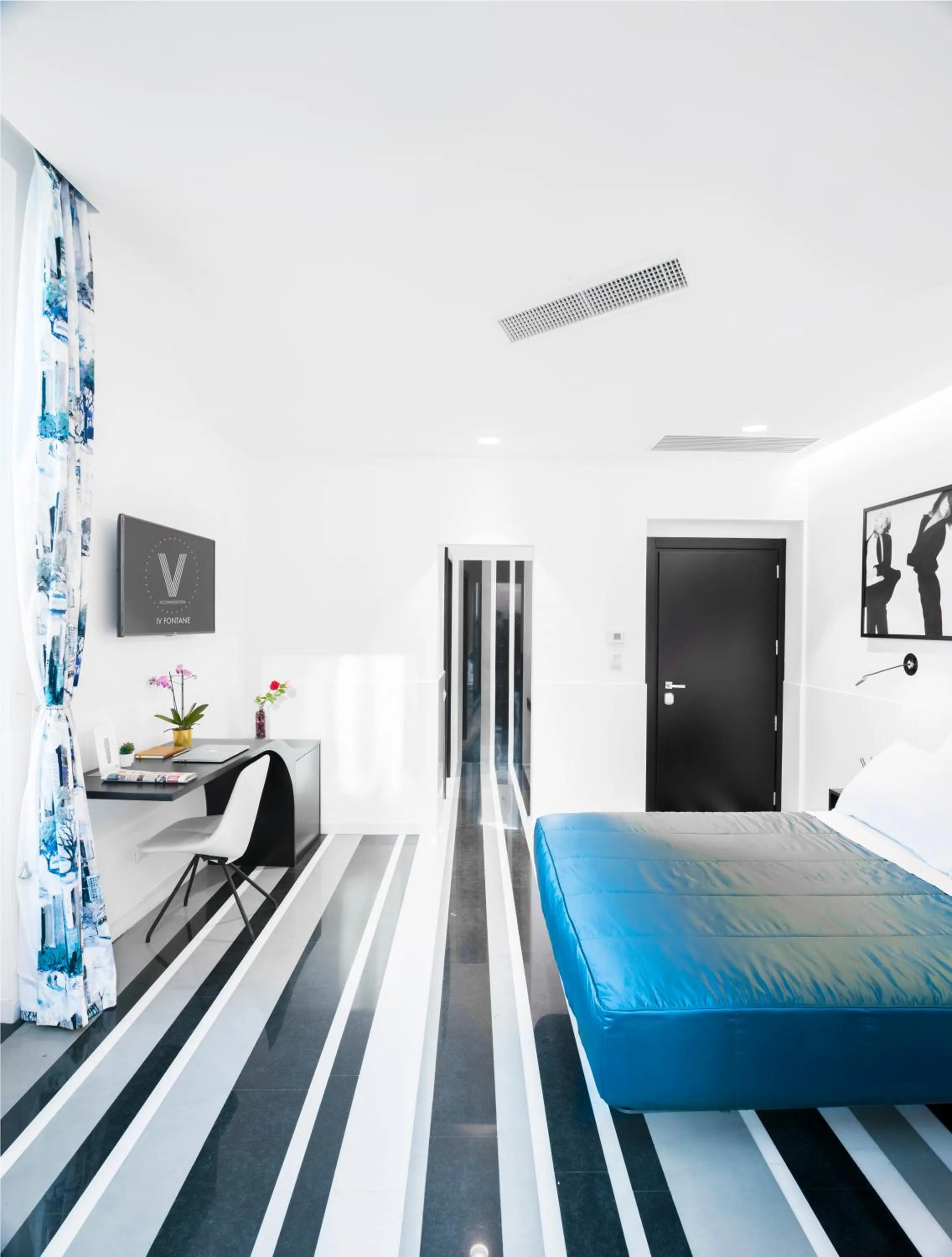 Photo of the whole room, Bed in V-Accommodation IV Fontane