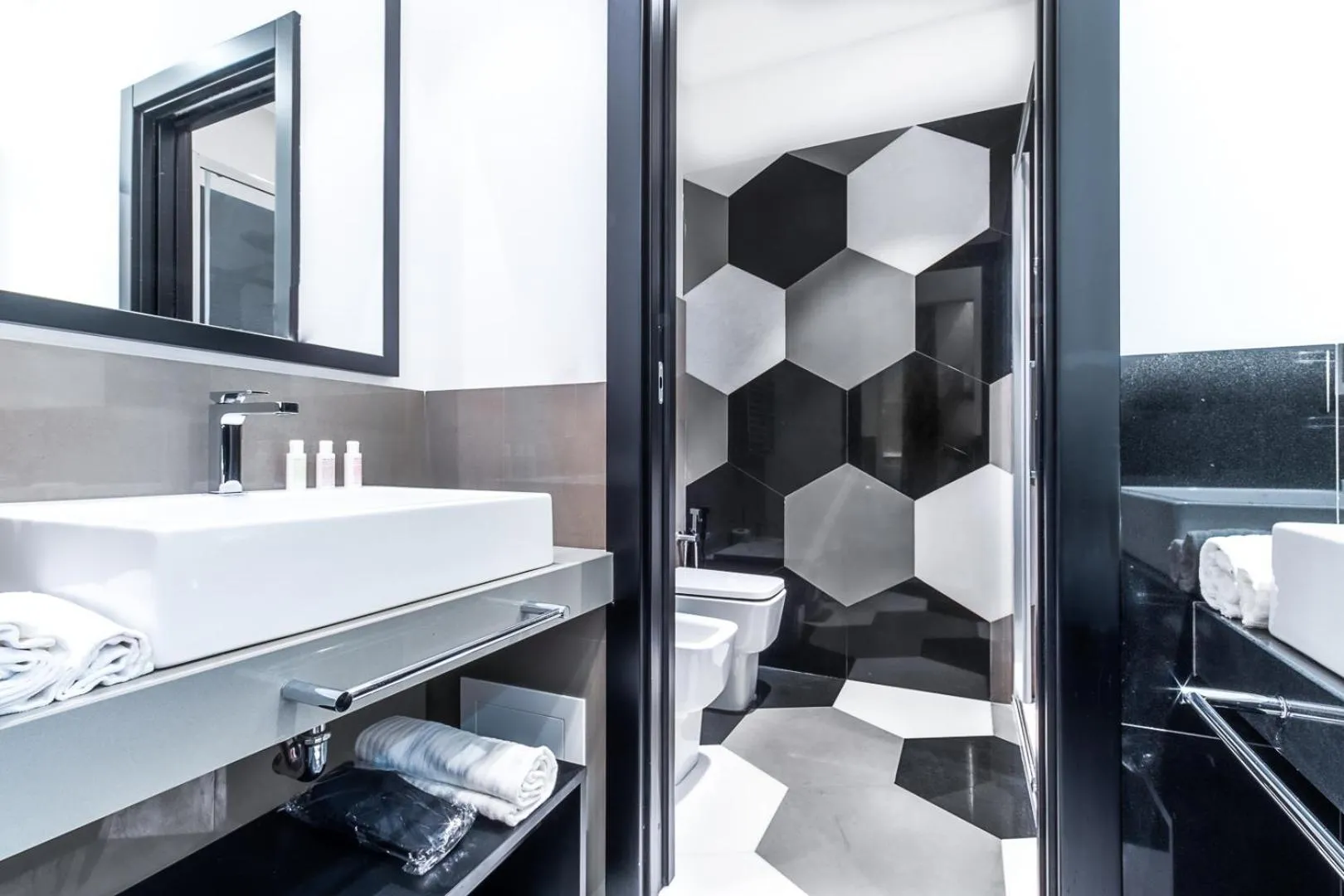 Shower in V-Accommodation IV Fontane