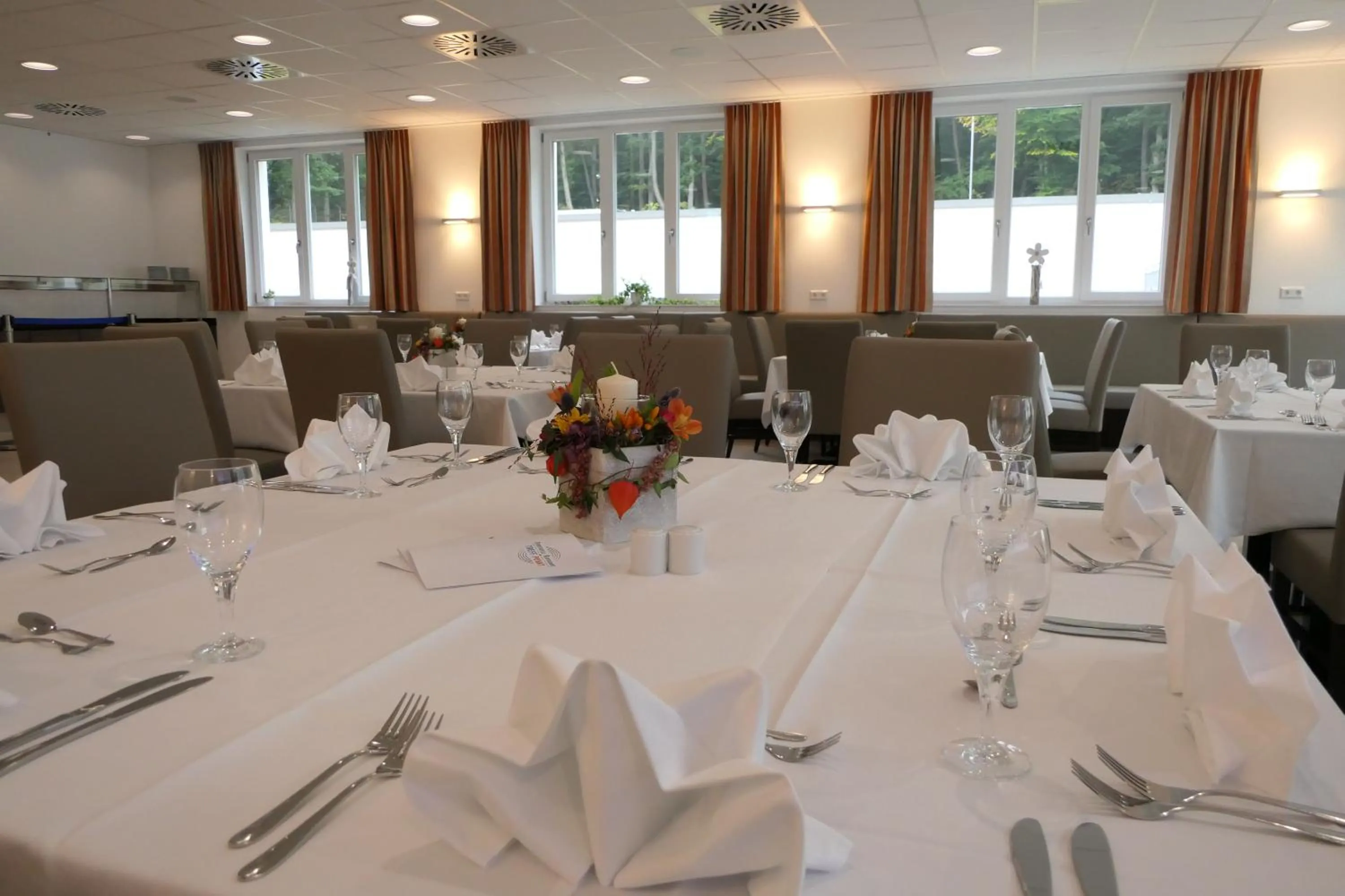 Restaurant/places to eat in Sporthotel TREFF PUNKT