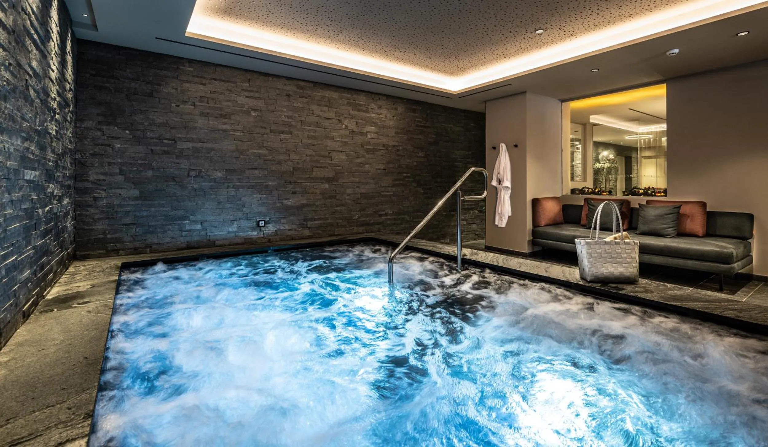 Hot Tub in Ciampedie Luxury Alpine Spa Hotel