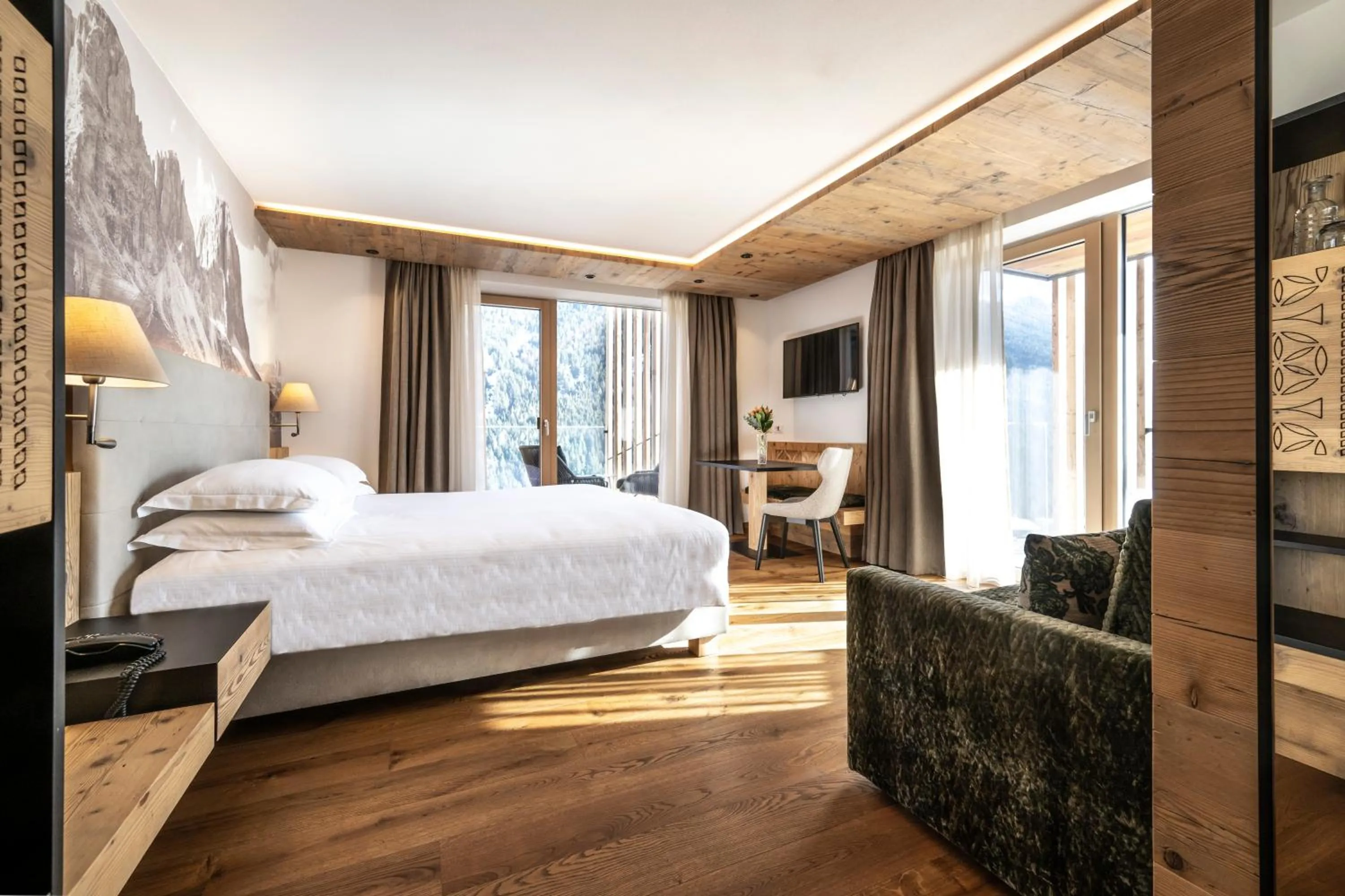 Bed in Ciampedie Luxury Alpine Spa Hotel