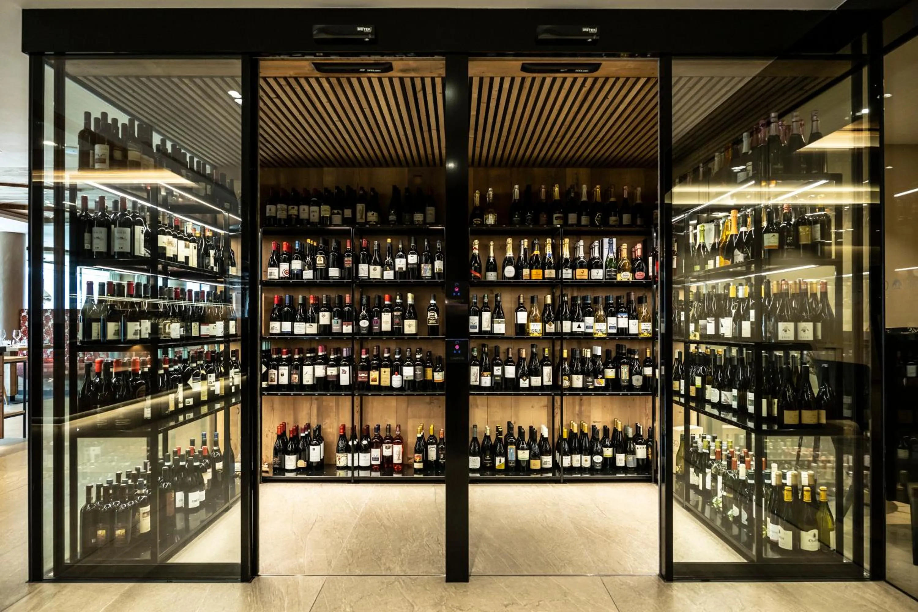 Restaurant/places to eat in Ciampedie Luxury Alpine Spa Hotel