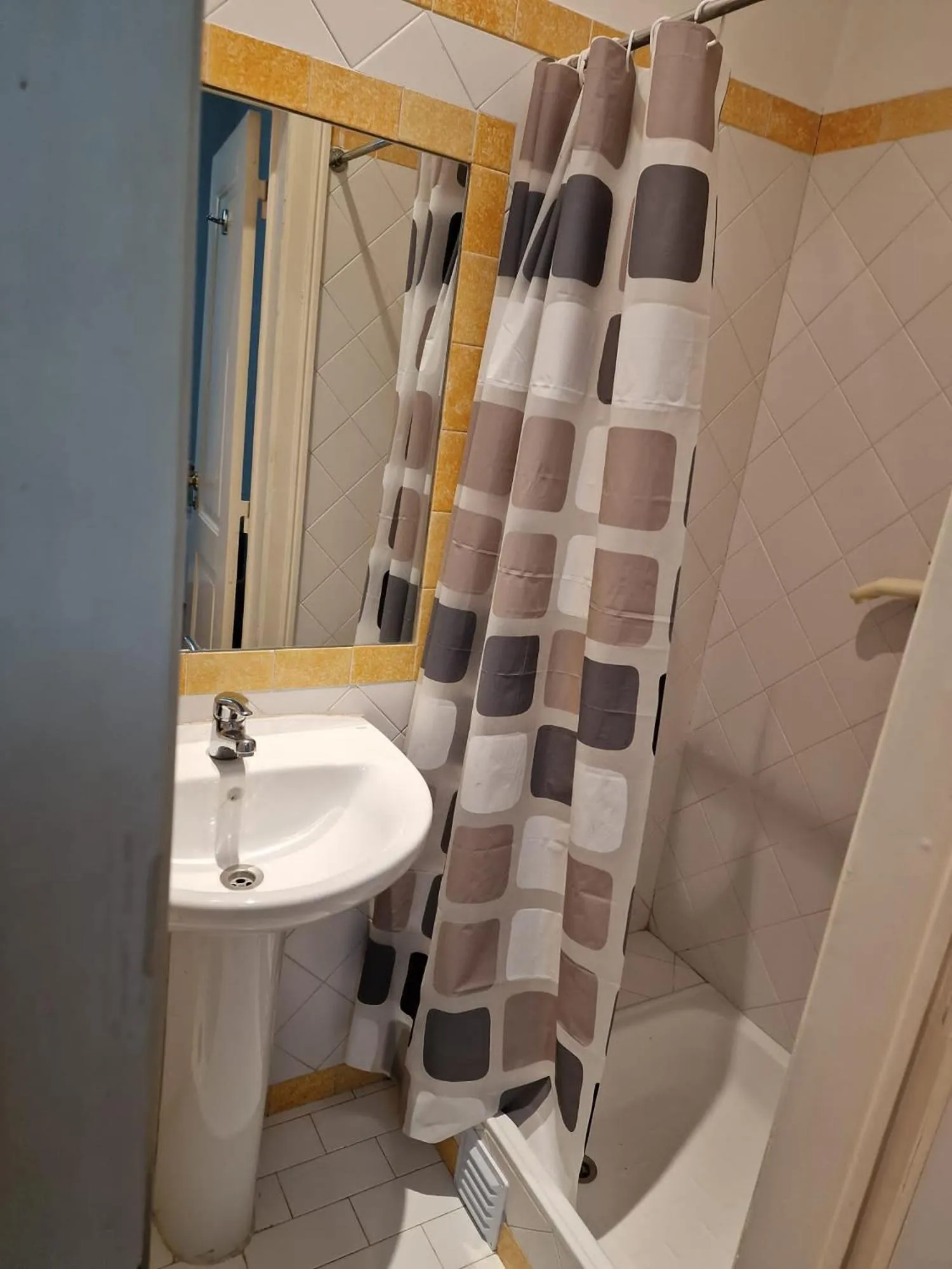 D&N Hospedagem Lisboa