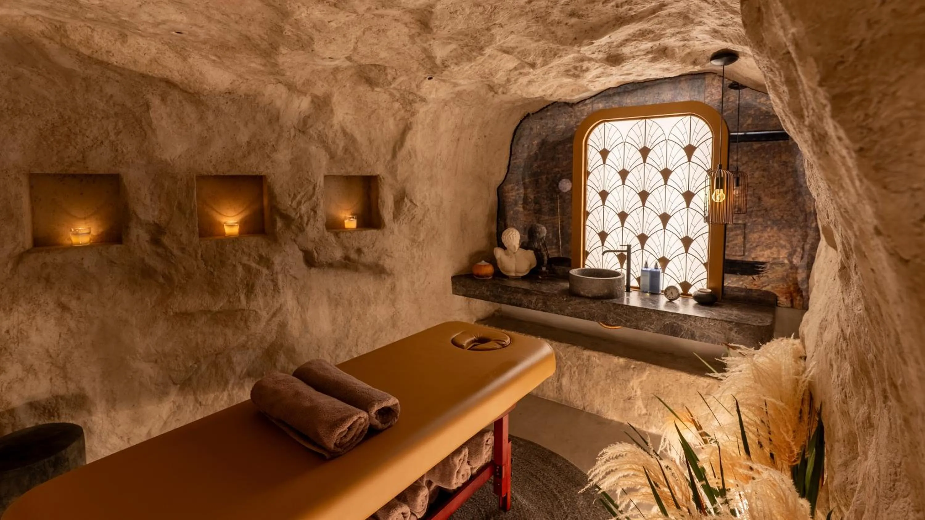 Massage in Gatsby Athens