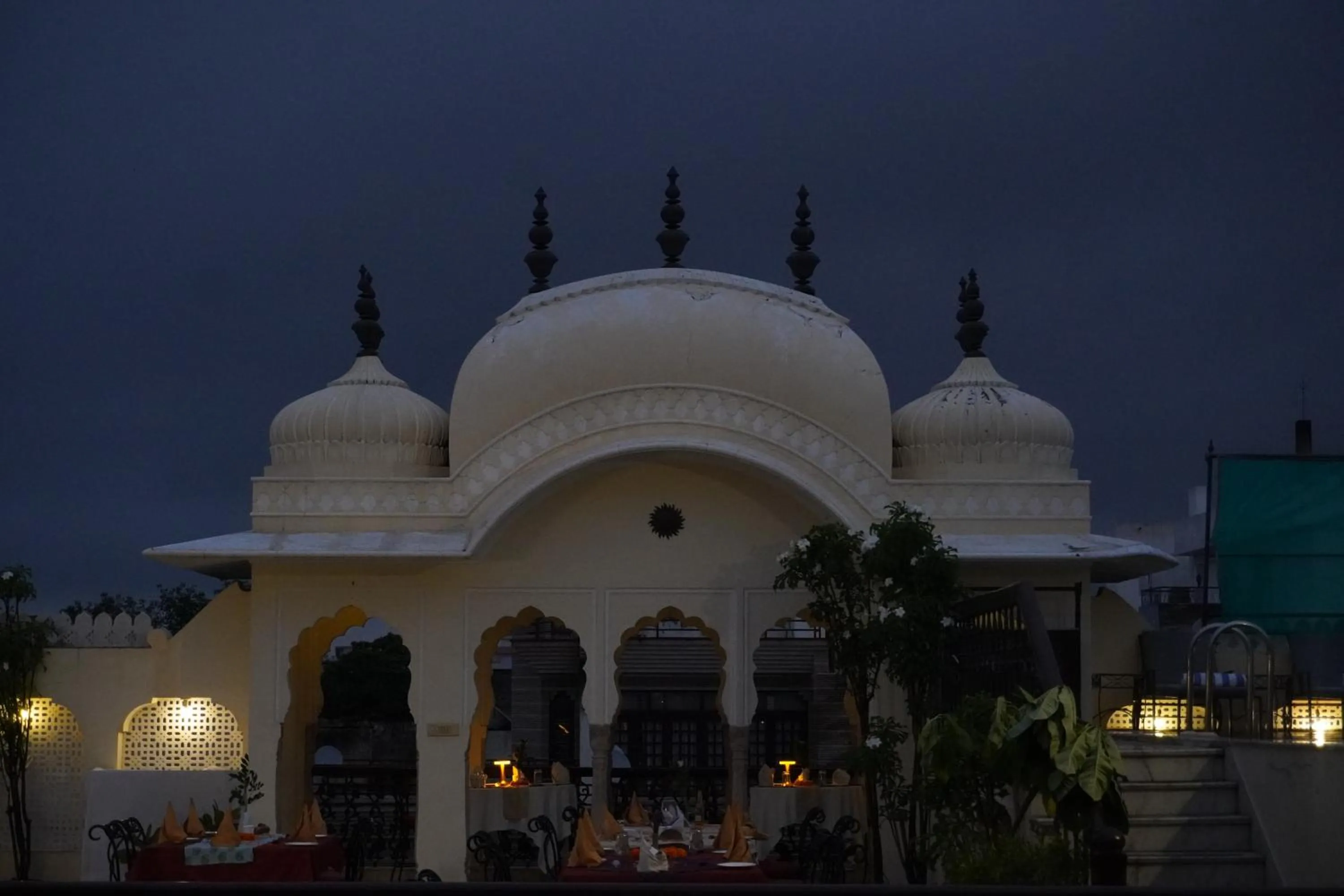 Restaurant/places to eat in Khandela Haveli - a Boutique Heritage Hotel