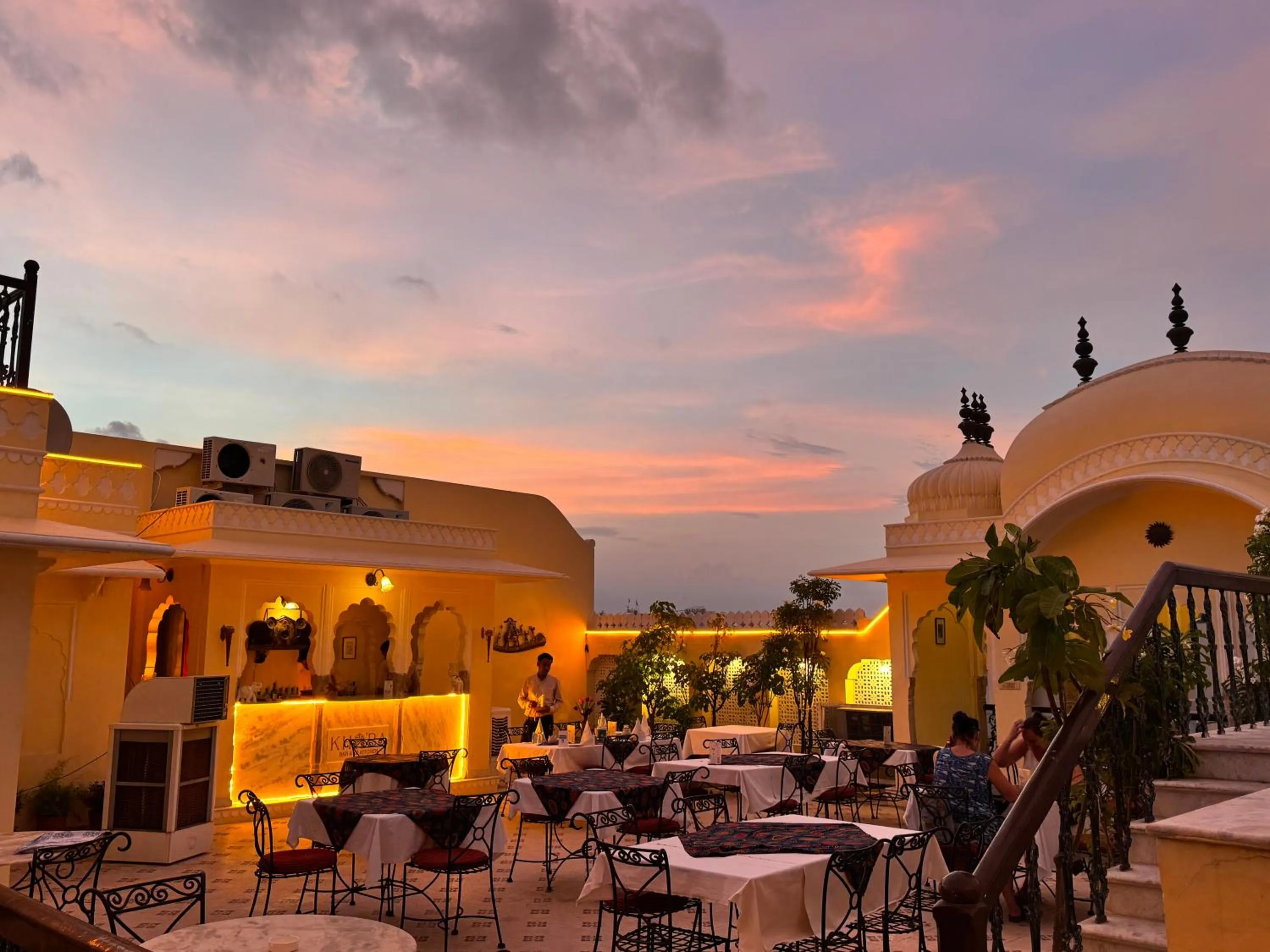 Restaurant/places to eat in Khandela Haveli - a Boutique Heritage Hotel