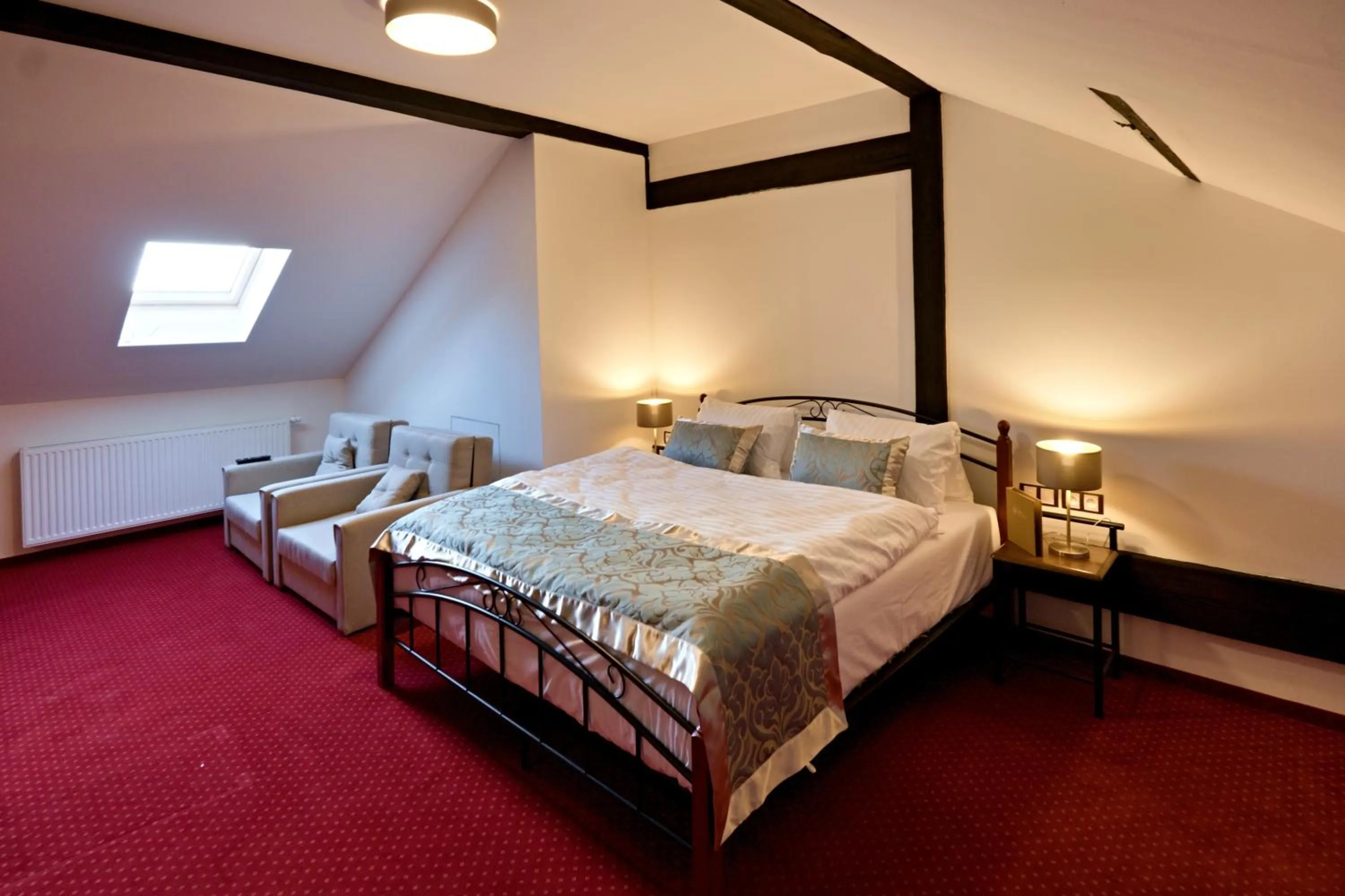 Bed in Zámek Wichterle - Hotel a pivní lázně