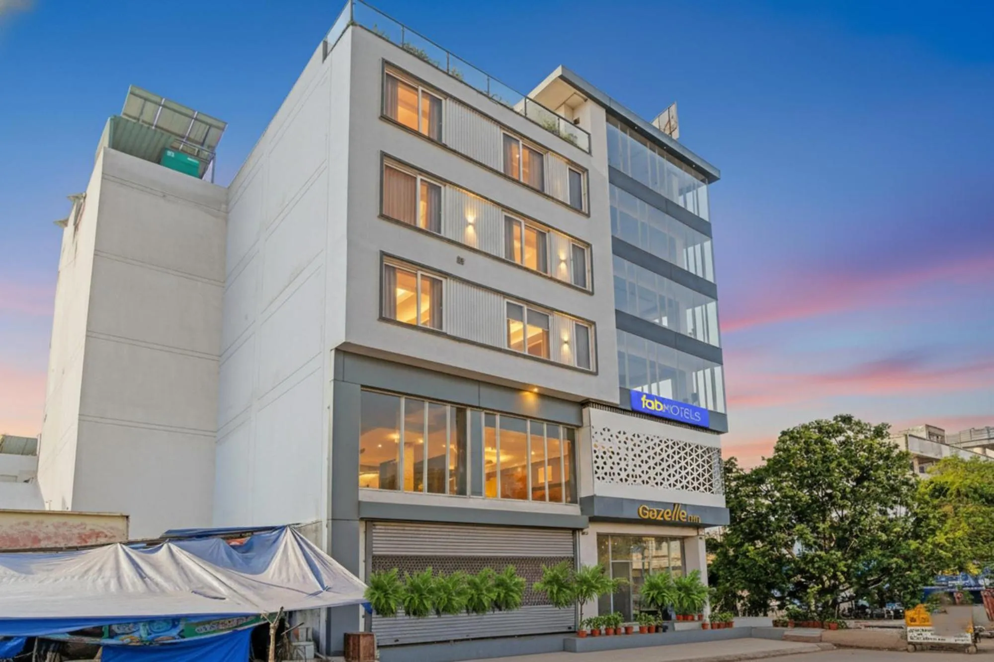 Facade/entrance in FabHotel Gazelle Inn