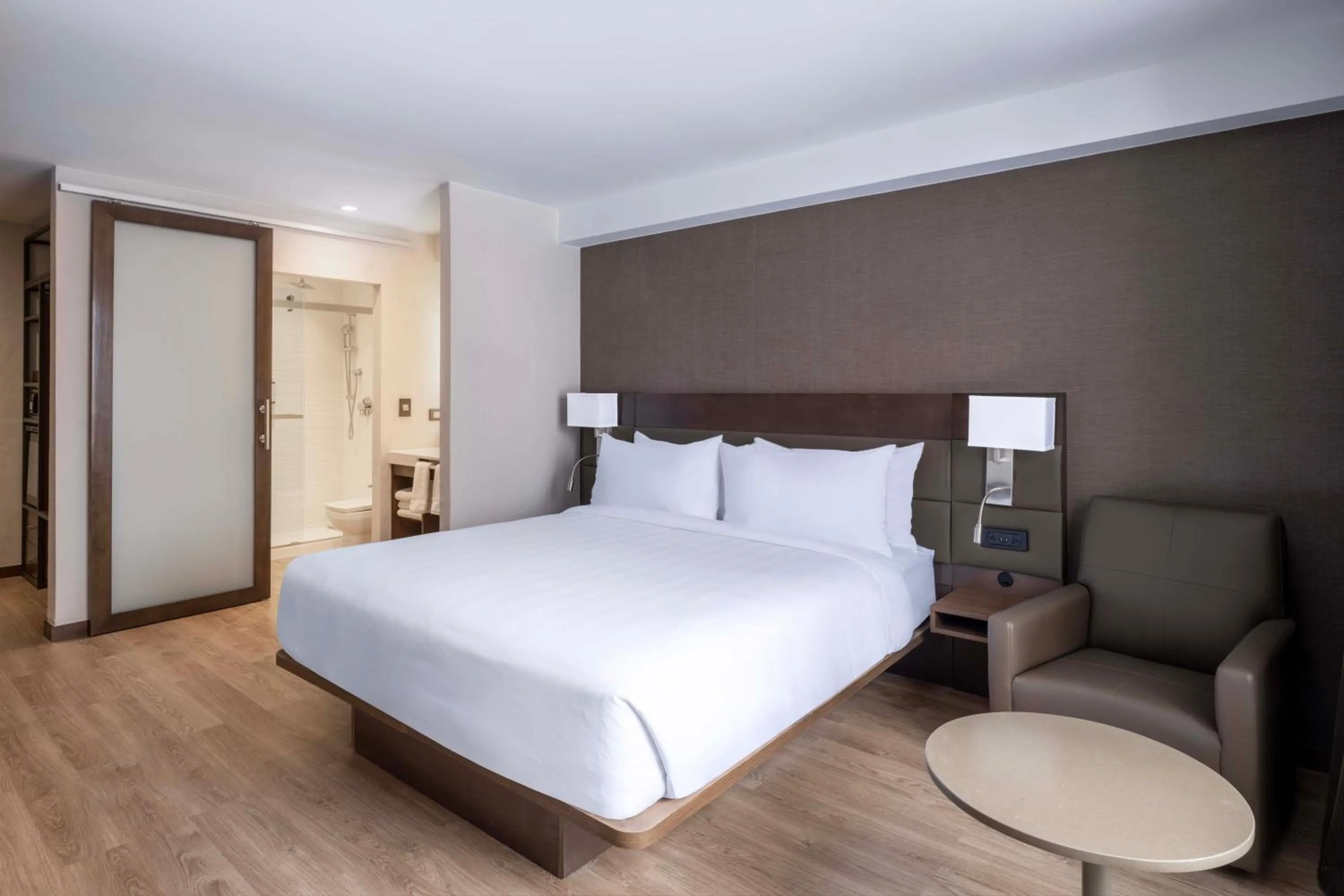 Photo of the whole room, Bed in AC Hotel Frisco Colorado