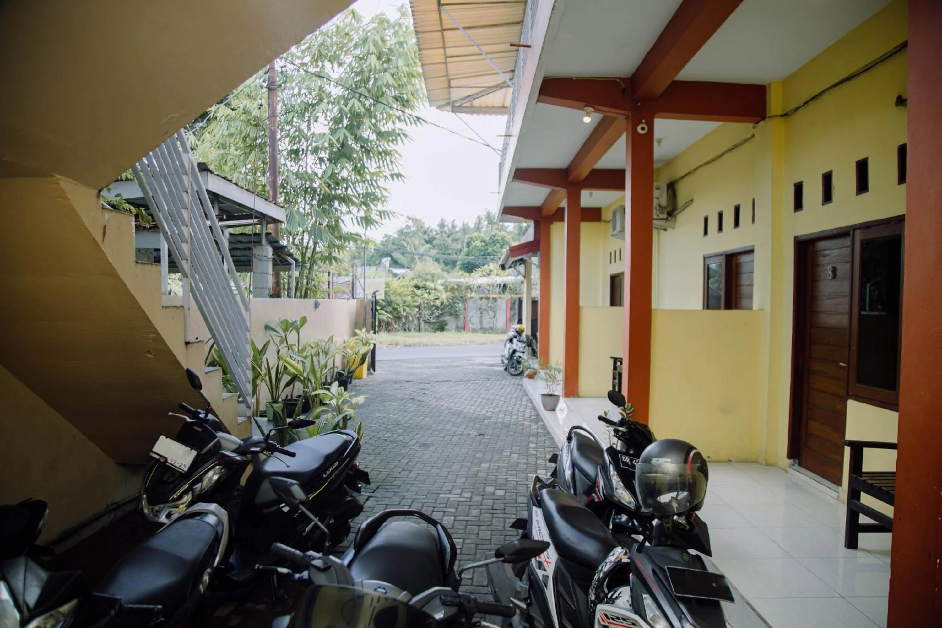 Property building in RedDoorz at Hening Homestay