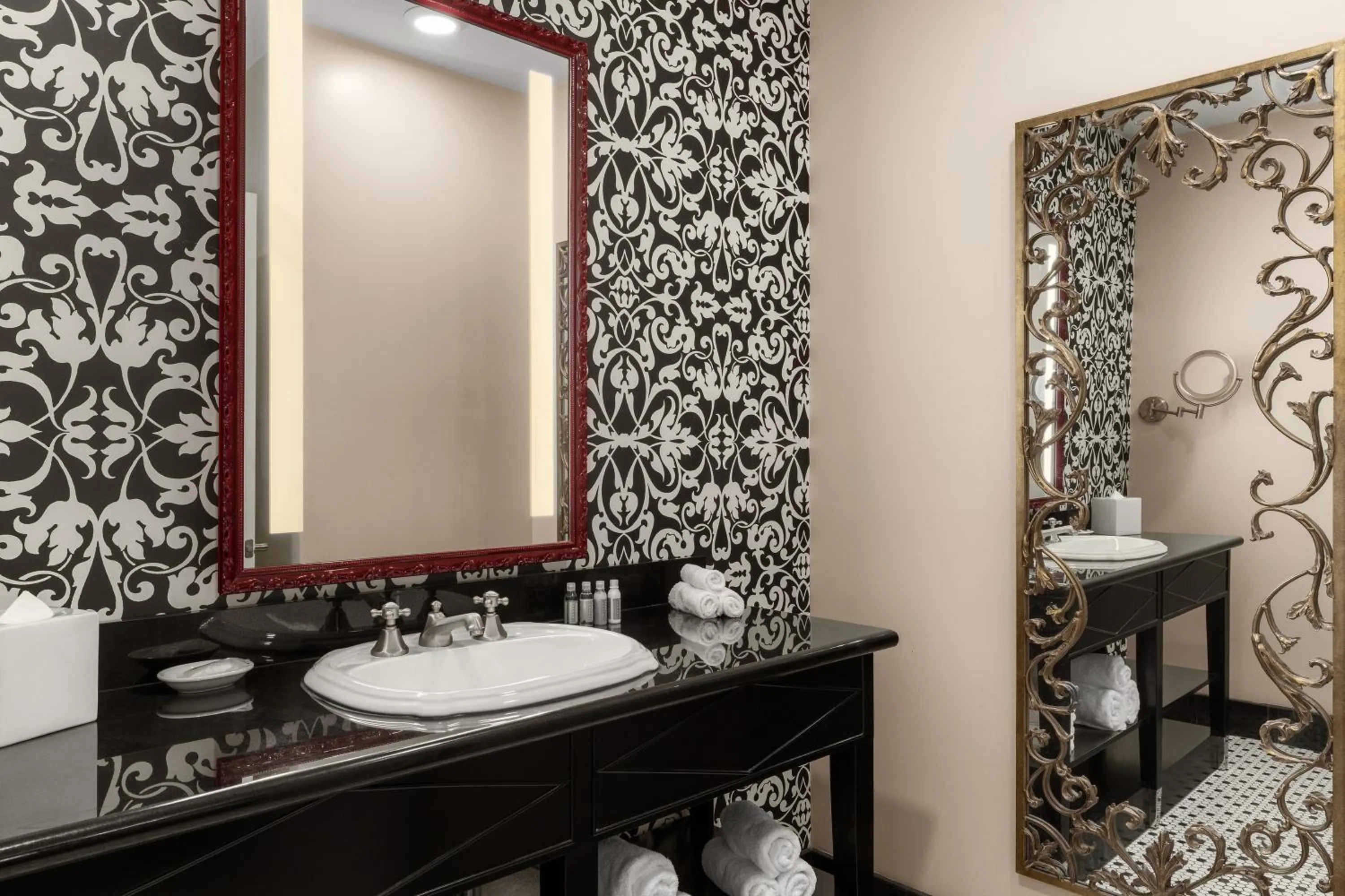 Bathroom in Dauphine Orleans Hotel