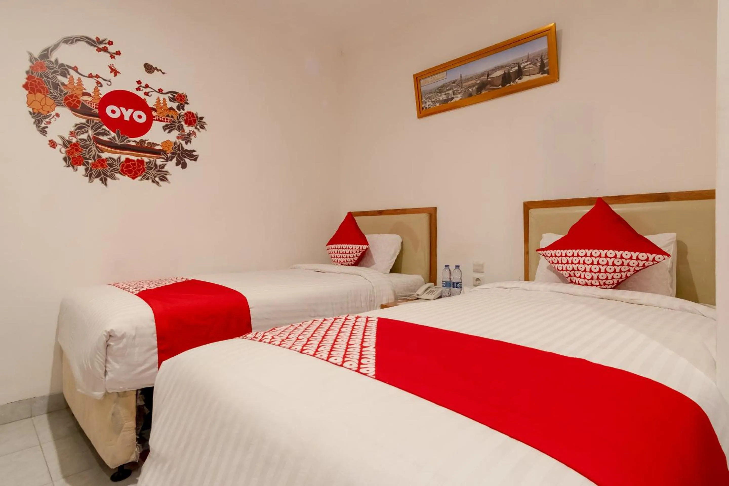 Bedroom in OYO 2410 Intan Hotel