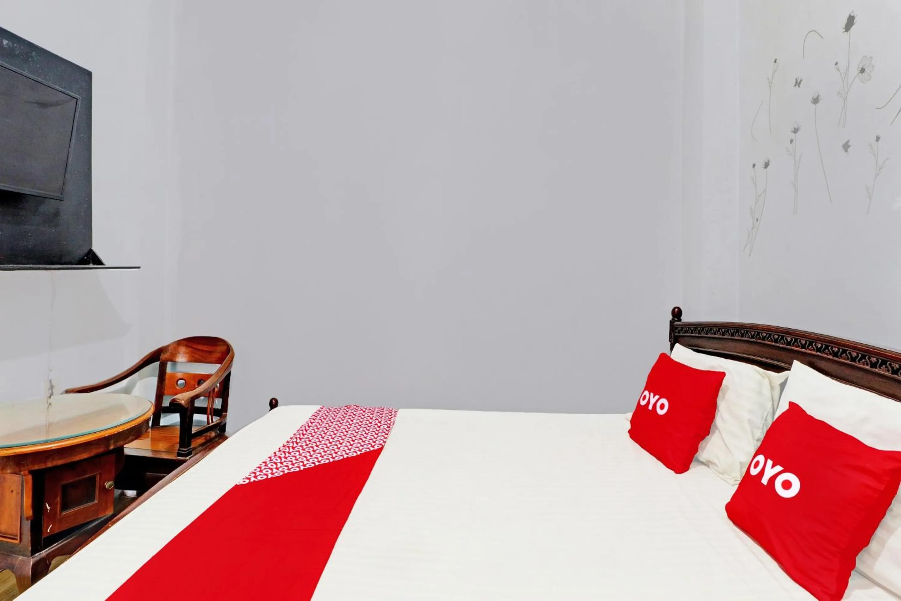 Bedroom, Bed in OYO 2452 Hotel Metro