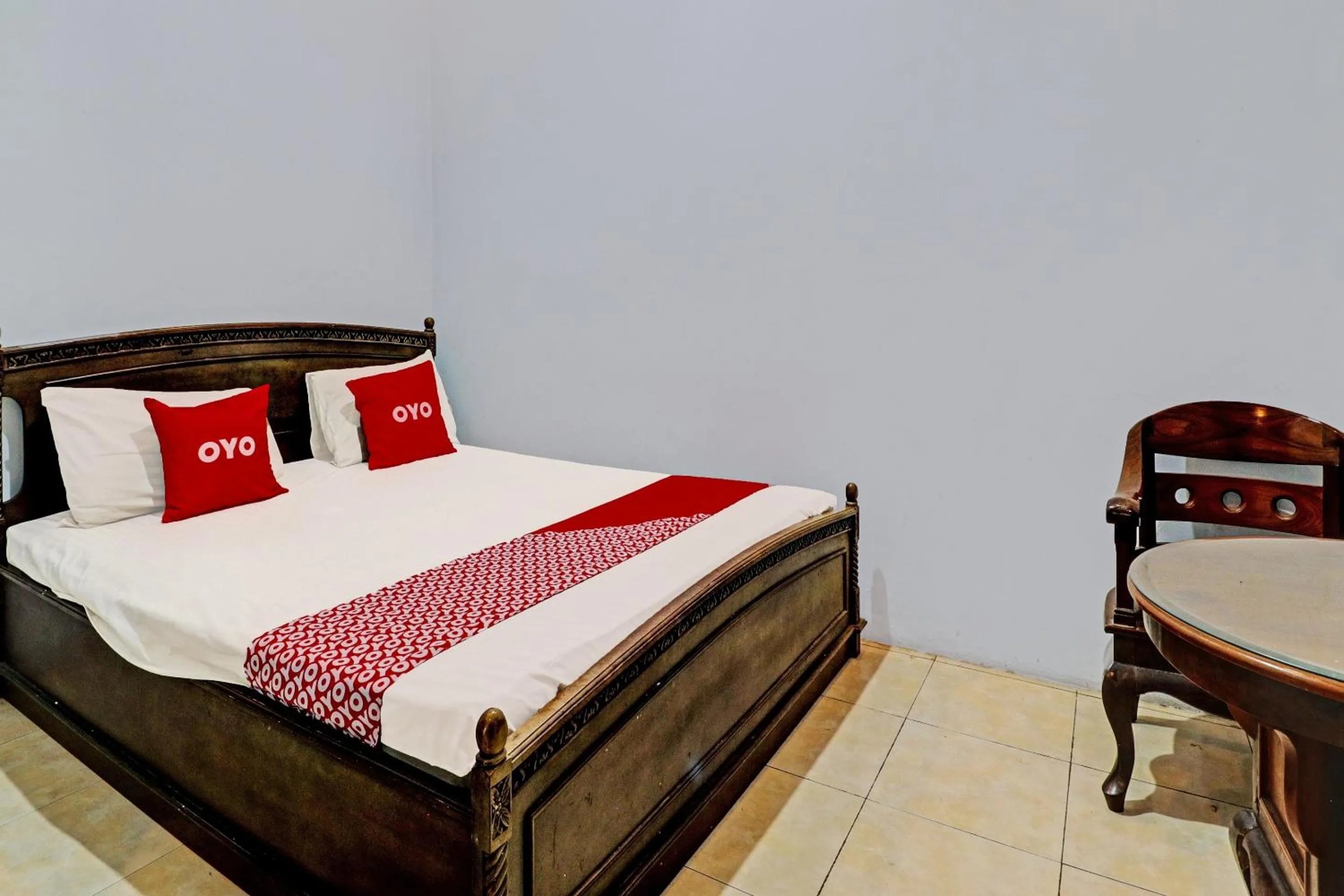 Bedroom, Bed in OYO 2452 Hotel Metro