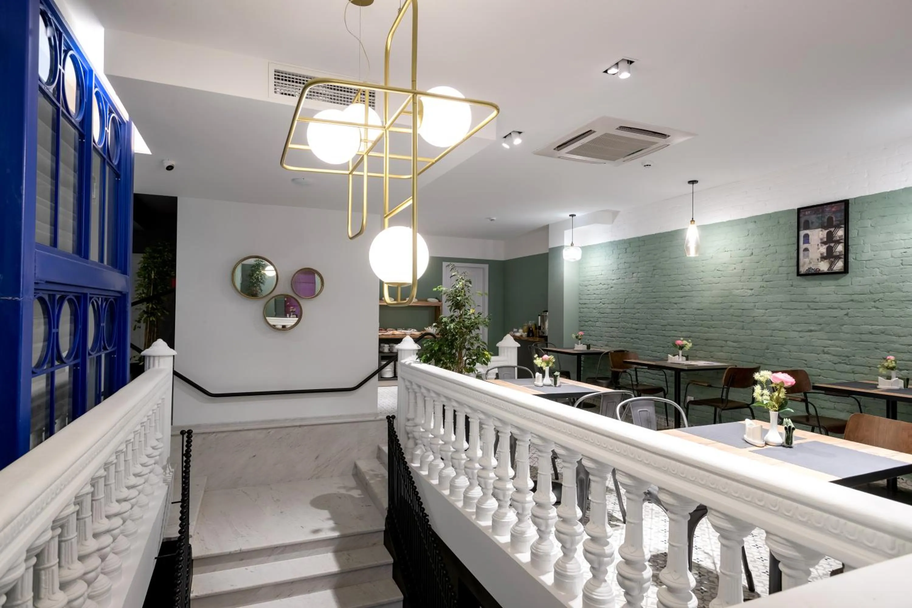 Lounge or bar in Vera Hills Boutique Hotel